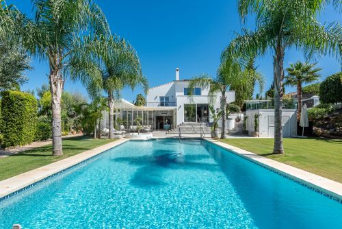 Beautifully renovated one of a kind villa in Sotogrande Costa equipped for sustainable living