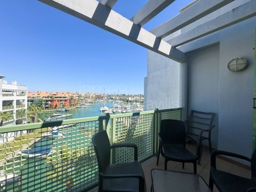 Modern Two-Bedroom Apartment with Marina Views in Jungla del Loro, Sotogrande