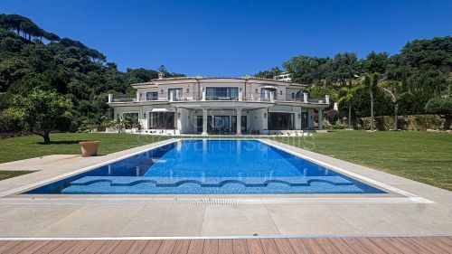 Villa reformada con vistas panorámicas al mar en La Zagaleta, Benahavís