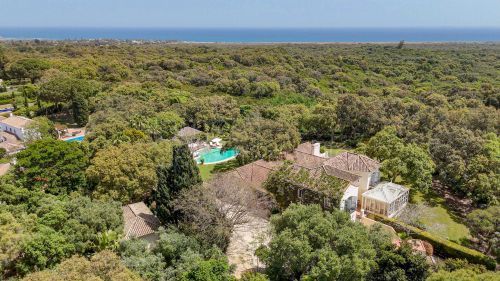 Absolutely charming Andalusian cortijo in Sotogrande Costa minutes from the beach