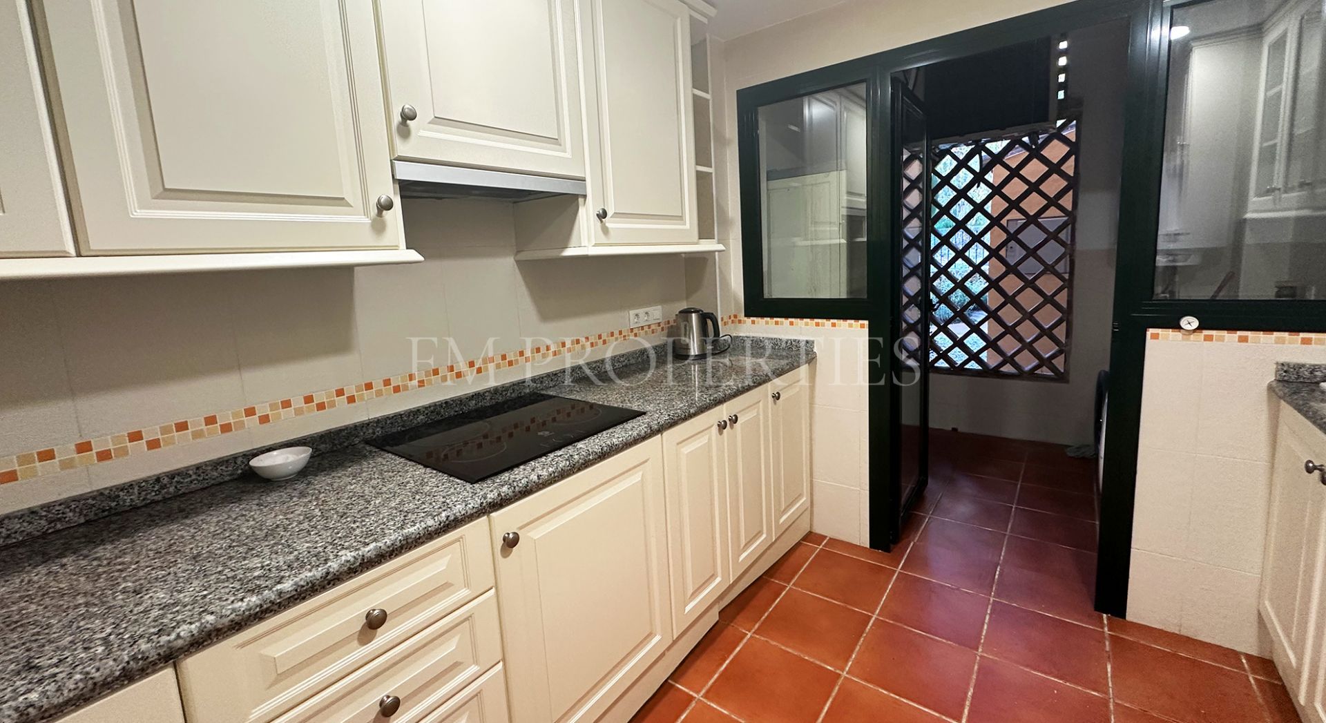 Appartement  à El Campanario, Estepona Est, Estepona