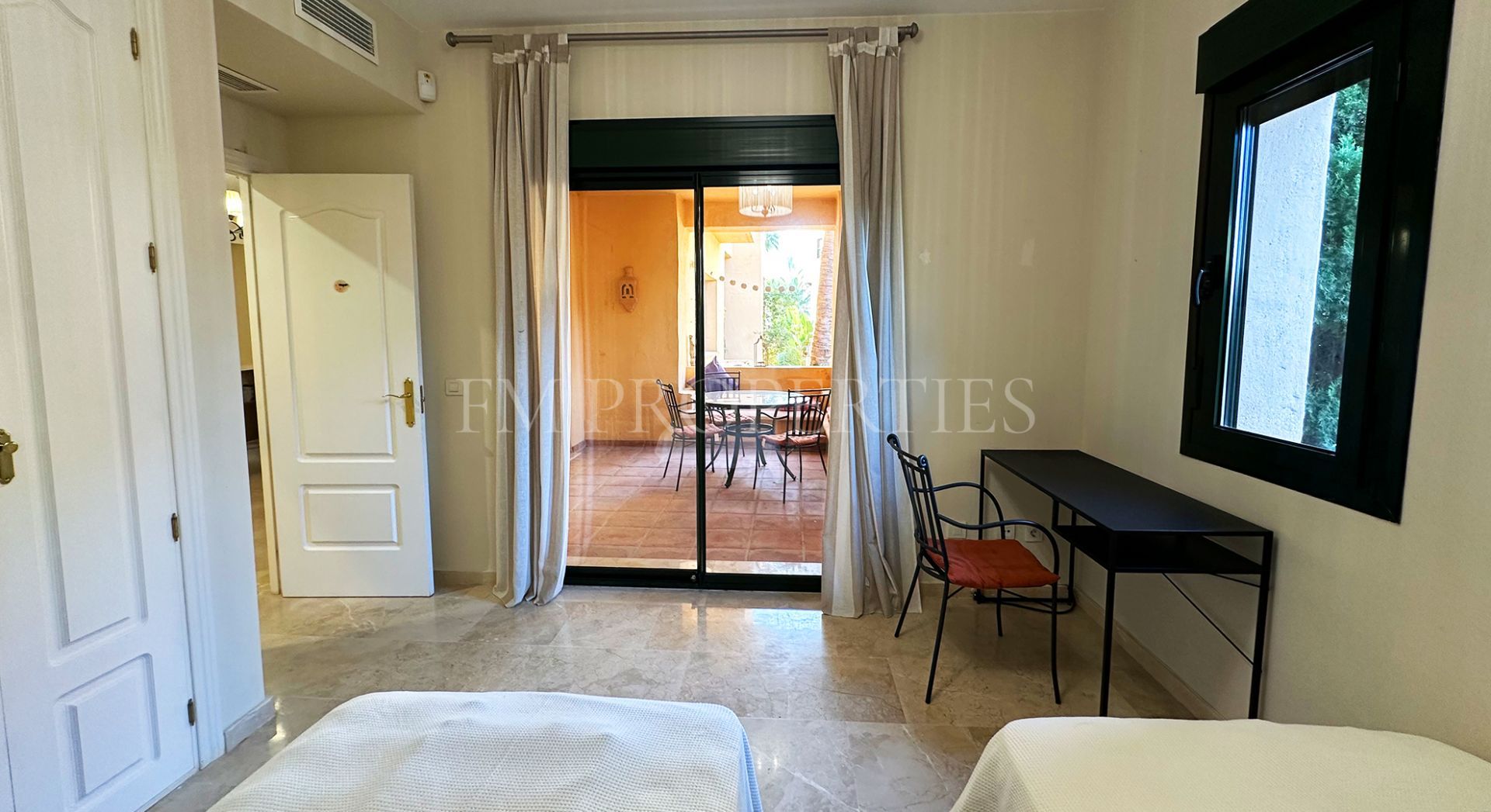 Appartement  à El Campanario, Estepona Est, Estepona