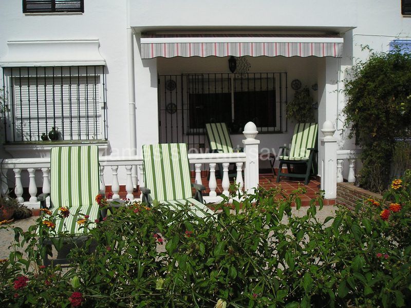 Villa en venta en Los Barrios