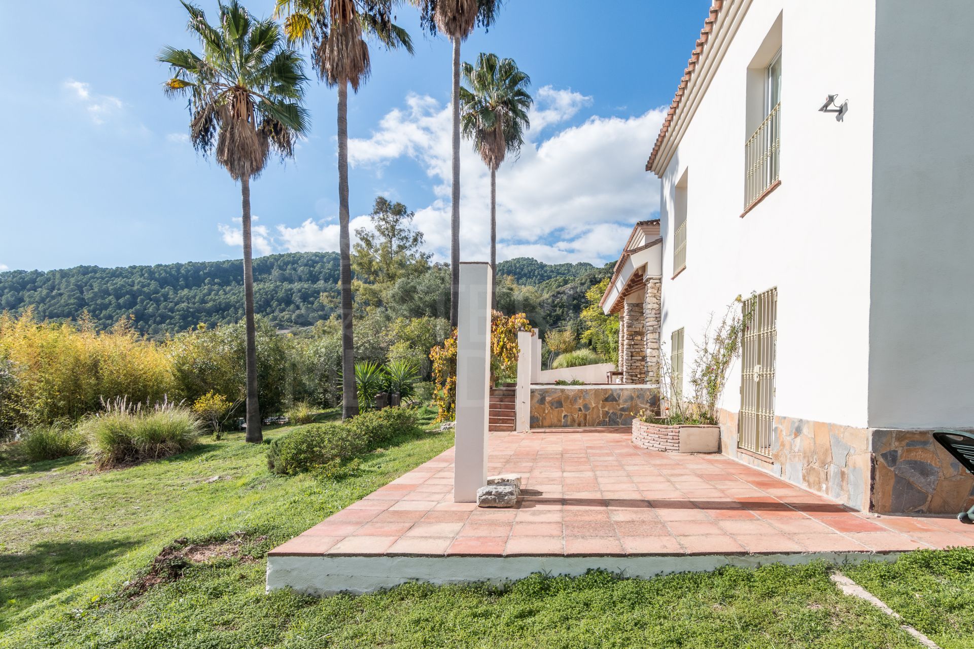 Charming villa set within 3 acres of private mature gardens for sale in Gaucin, Andalucia