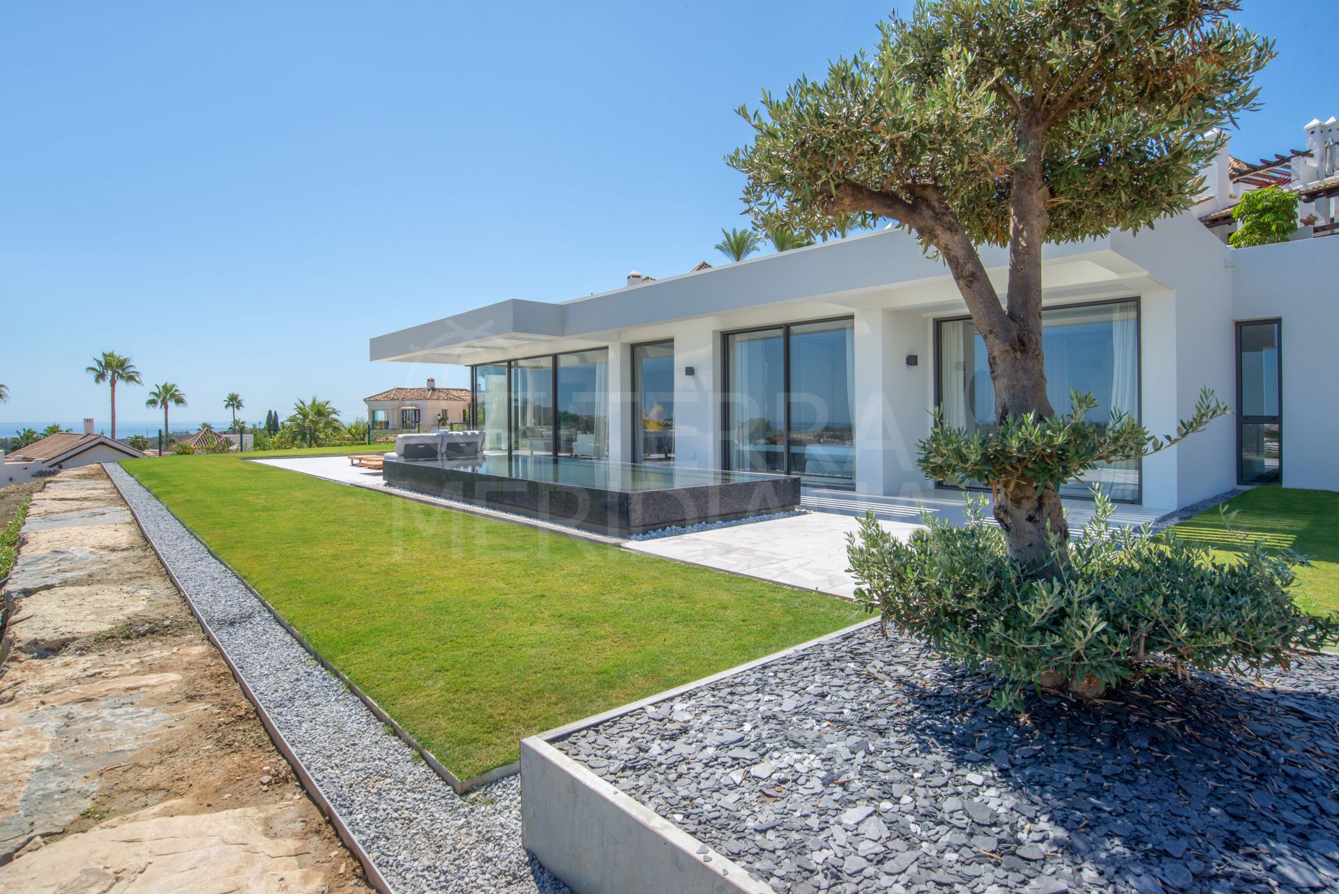 Infinity Mirador del Paraiso, Estepona - Fabulous new development of luxury apartments with private pools and sea views in El Paraiso, Benahavis