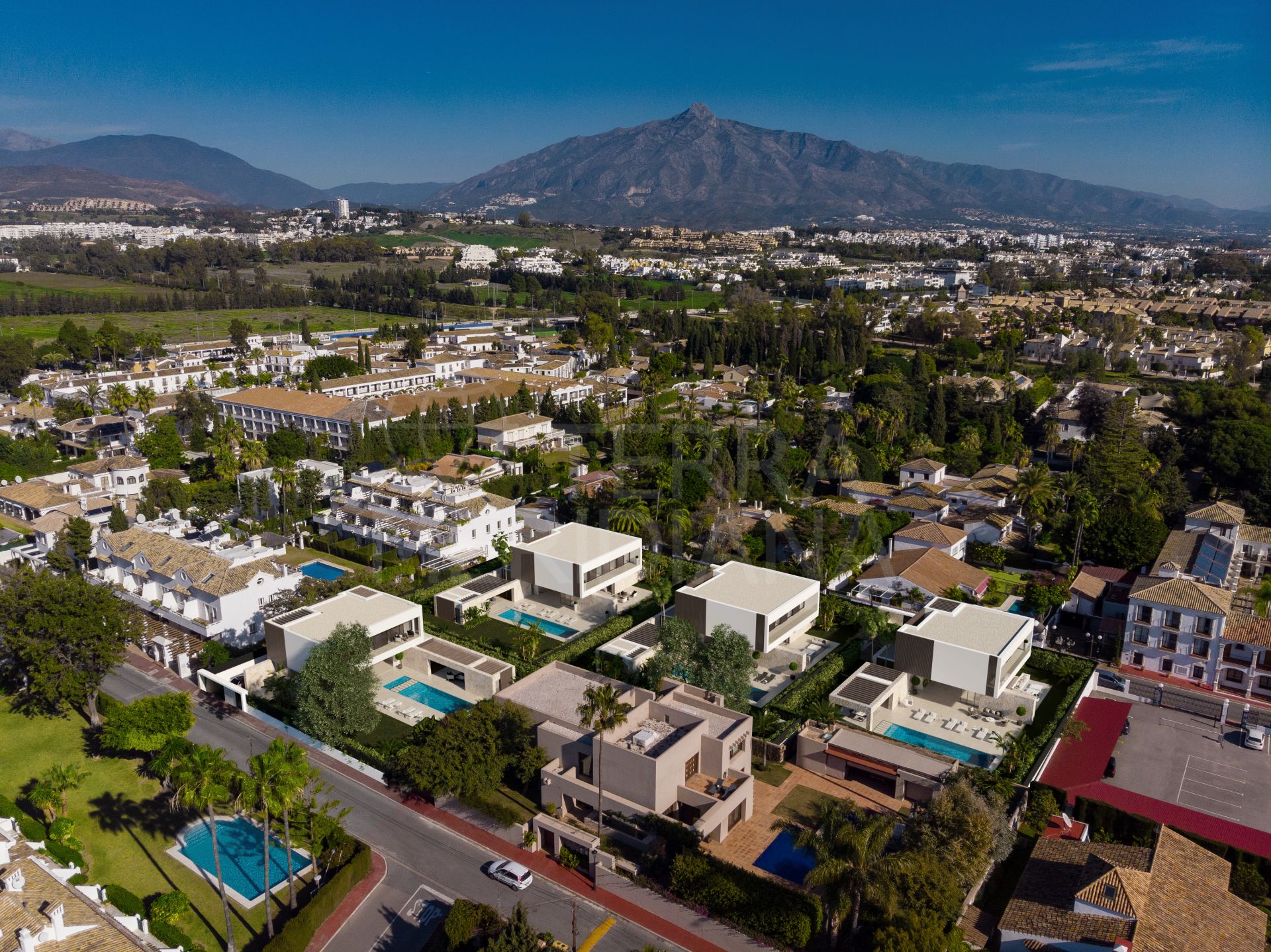 Cortijo Blanco Beach Villas, San Pedro de Alcantara - Villas de luxe à proximité de la plage et de Puerto Banús, à vendre à Cortijo Blanco, Marbella