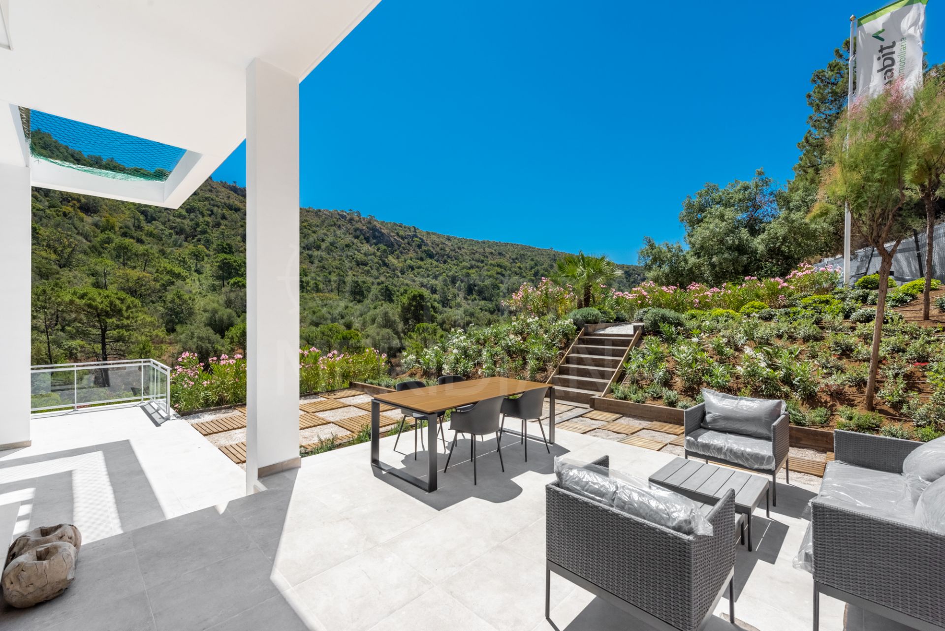 Gorgeous luxury penthouse with 2 bedrooms for sale in the village of Benahavis