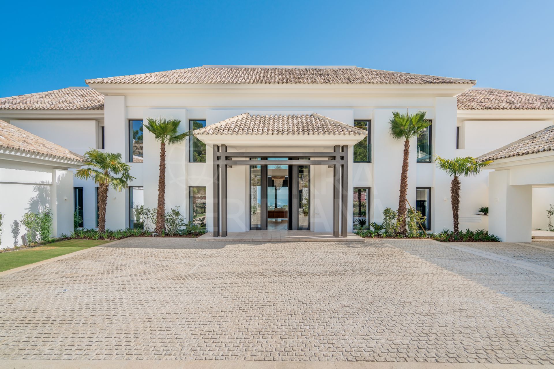 Contemporary new 7 bedroom villa for sale in La Zagaleta, with panoramic views to the sea