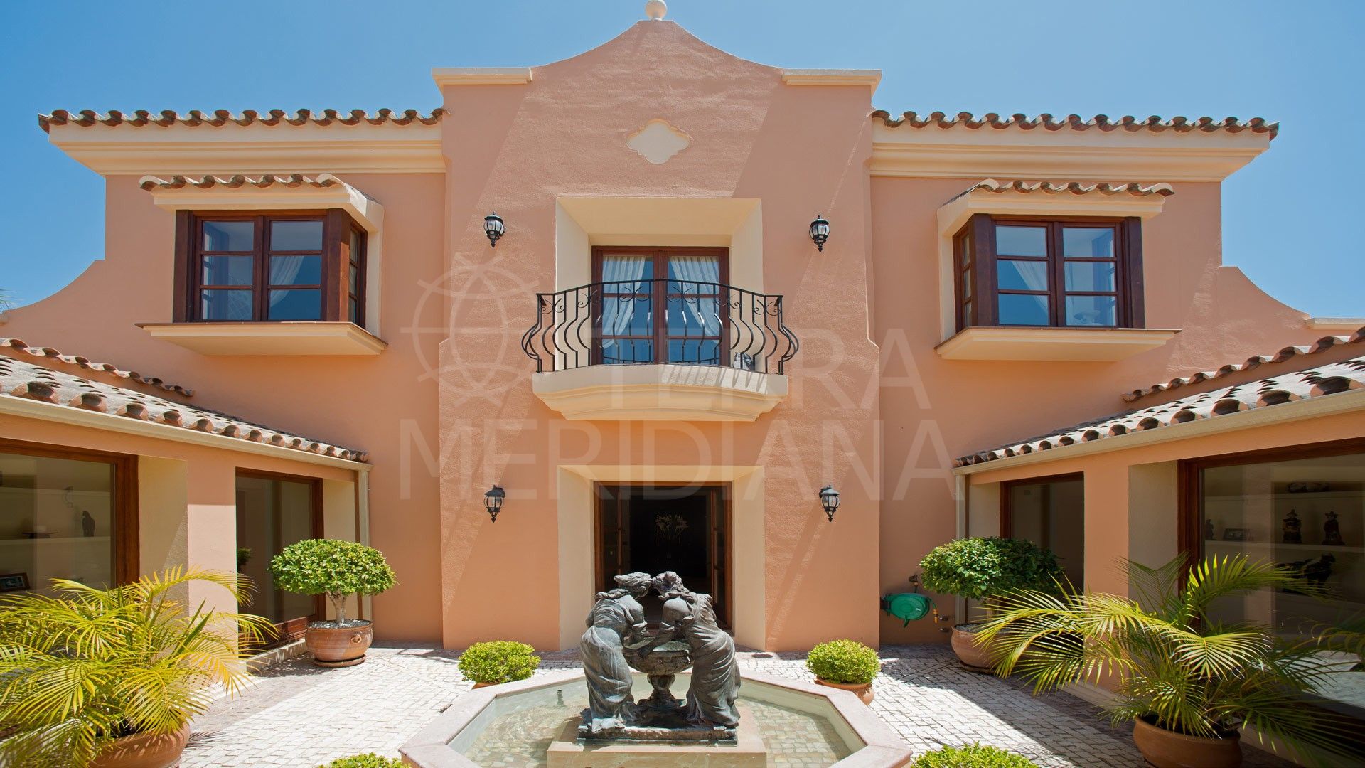 Villa à vendre à El Paraiso Alto, Estepona
