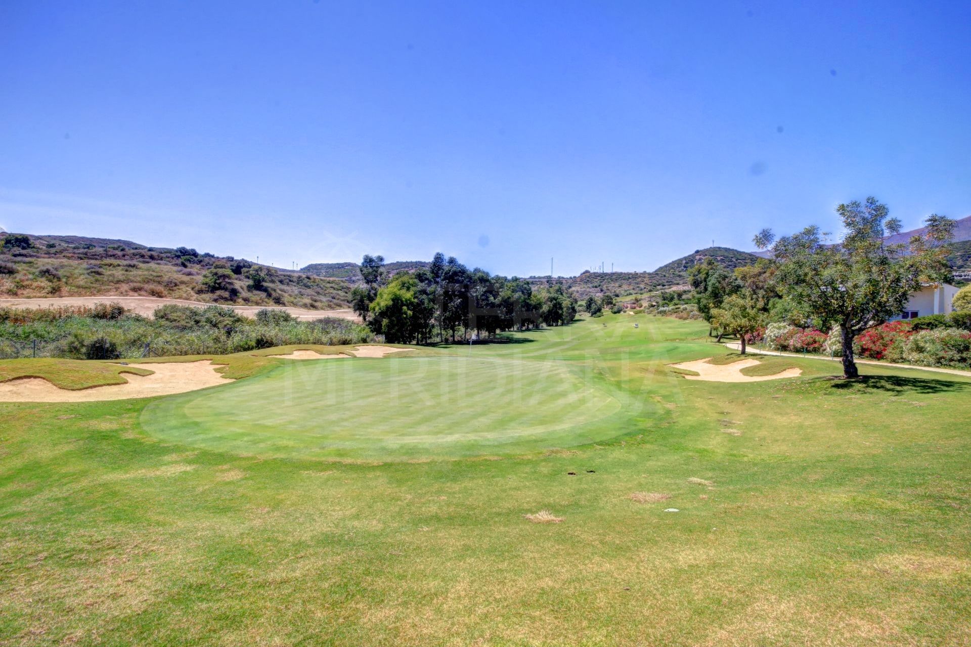 Villa en primera línea de golf en venta en Valle Romano, Estepona, Málaga