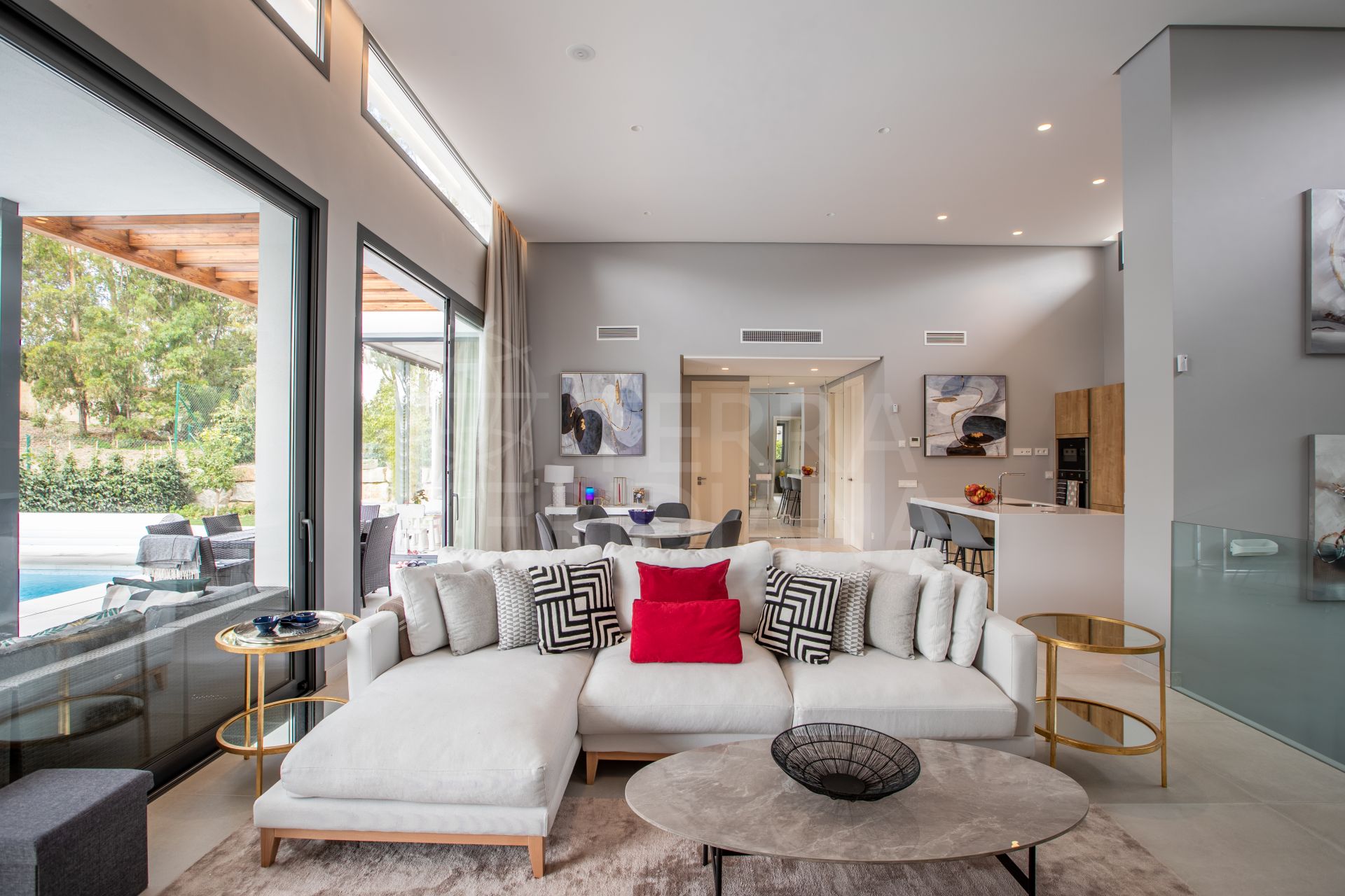 Thoughtfully designed contemporary luxury villa for sale in Arboleda, Estepona