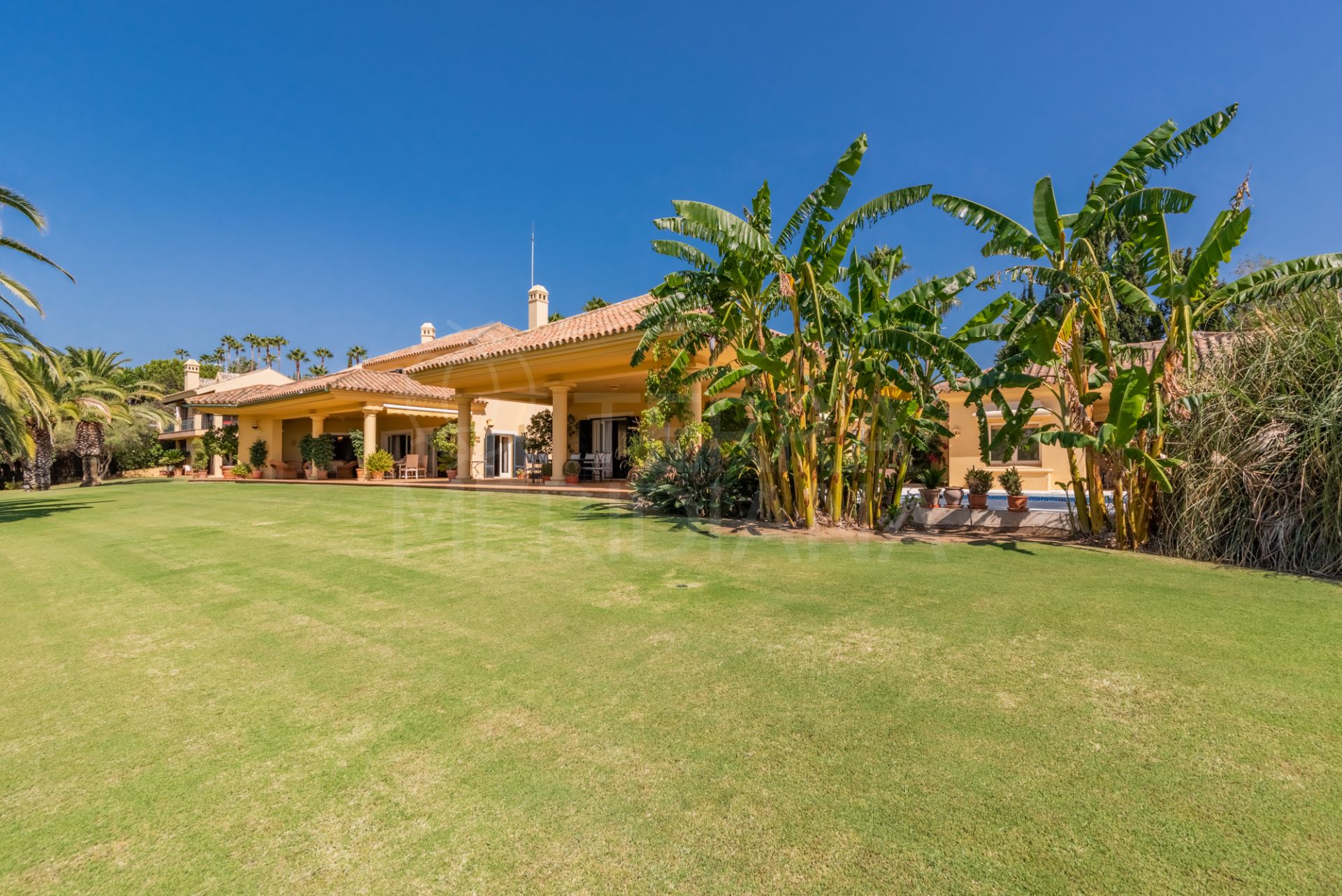 Classic villa for sale in Zona F, Sotogrande