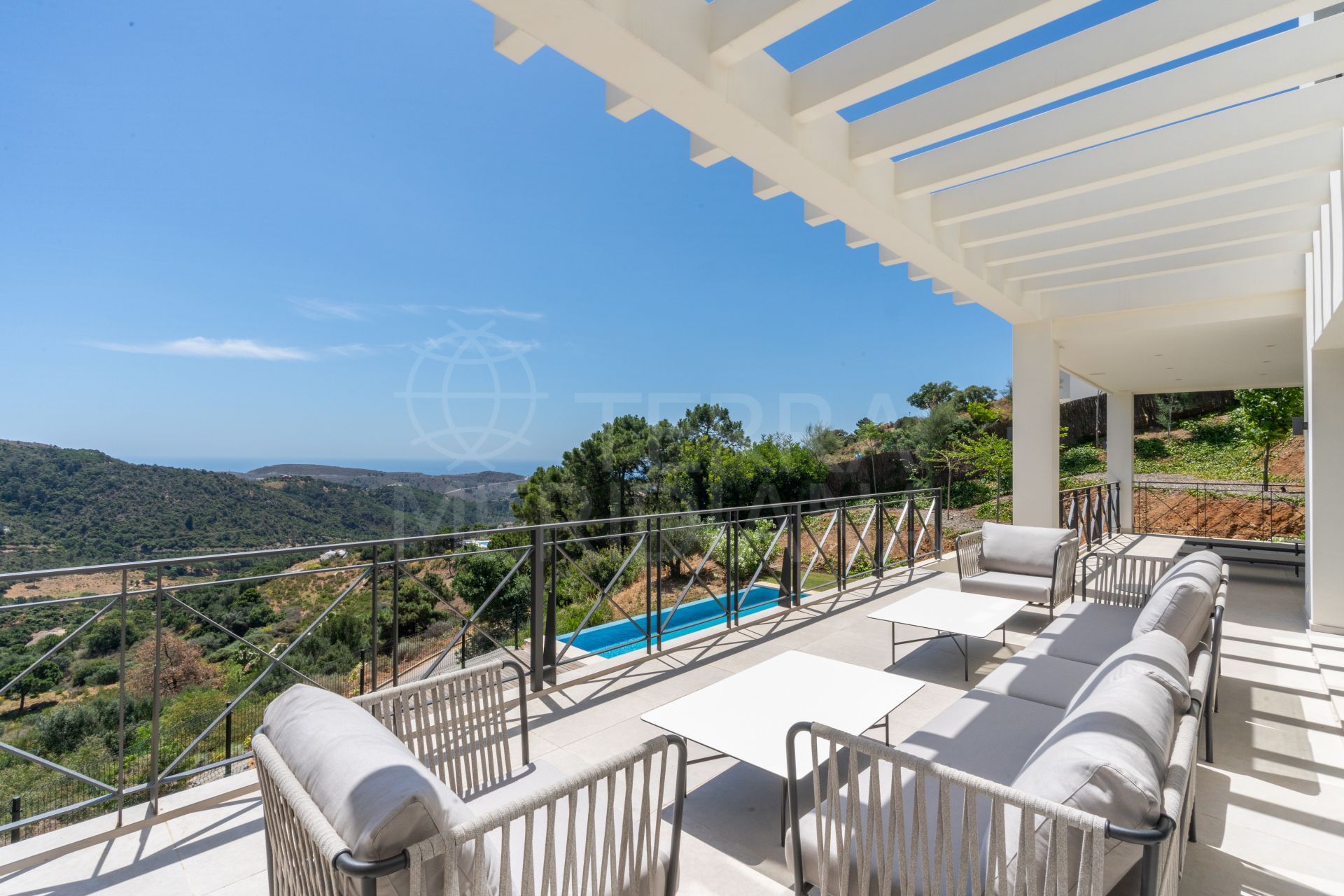 Magnífica Villa de Estilo Andaluz con Impresionantes Vistas al Mar en Venta en Monte Mayor, Benahavís