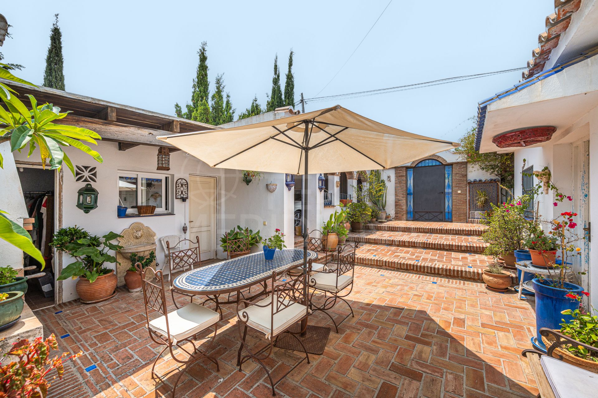 Charmante villa andalouse avec tout le confort moderne à vendre à Valle del Sol, San Pedro de Alcantara