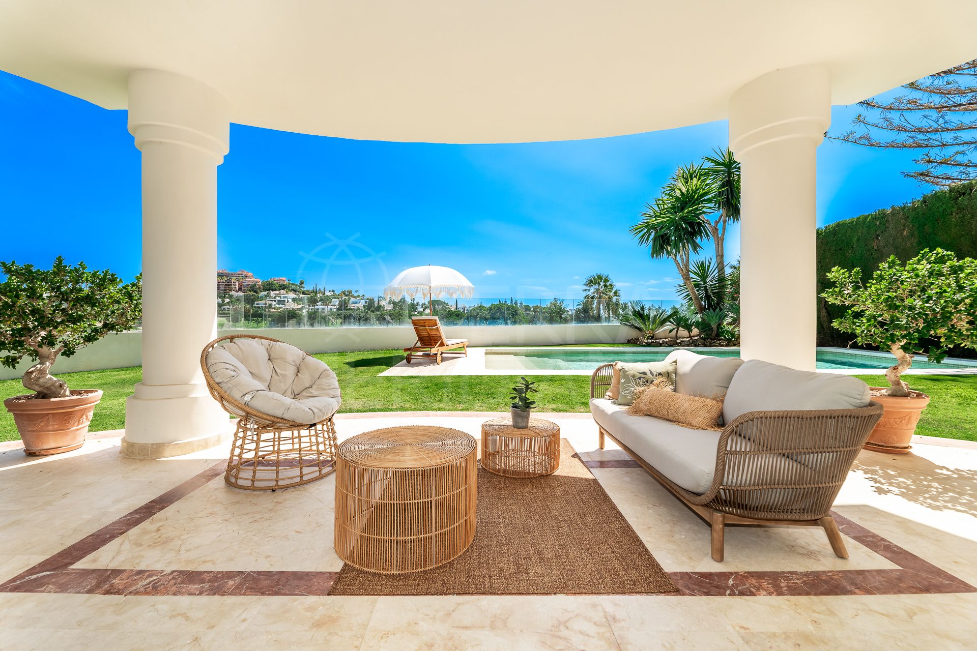 Première ligne de golf : luxueuse villa de 7 chambres à vendre à Nueva Andalucia, Marbella