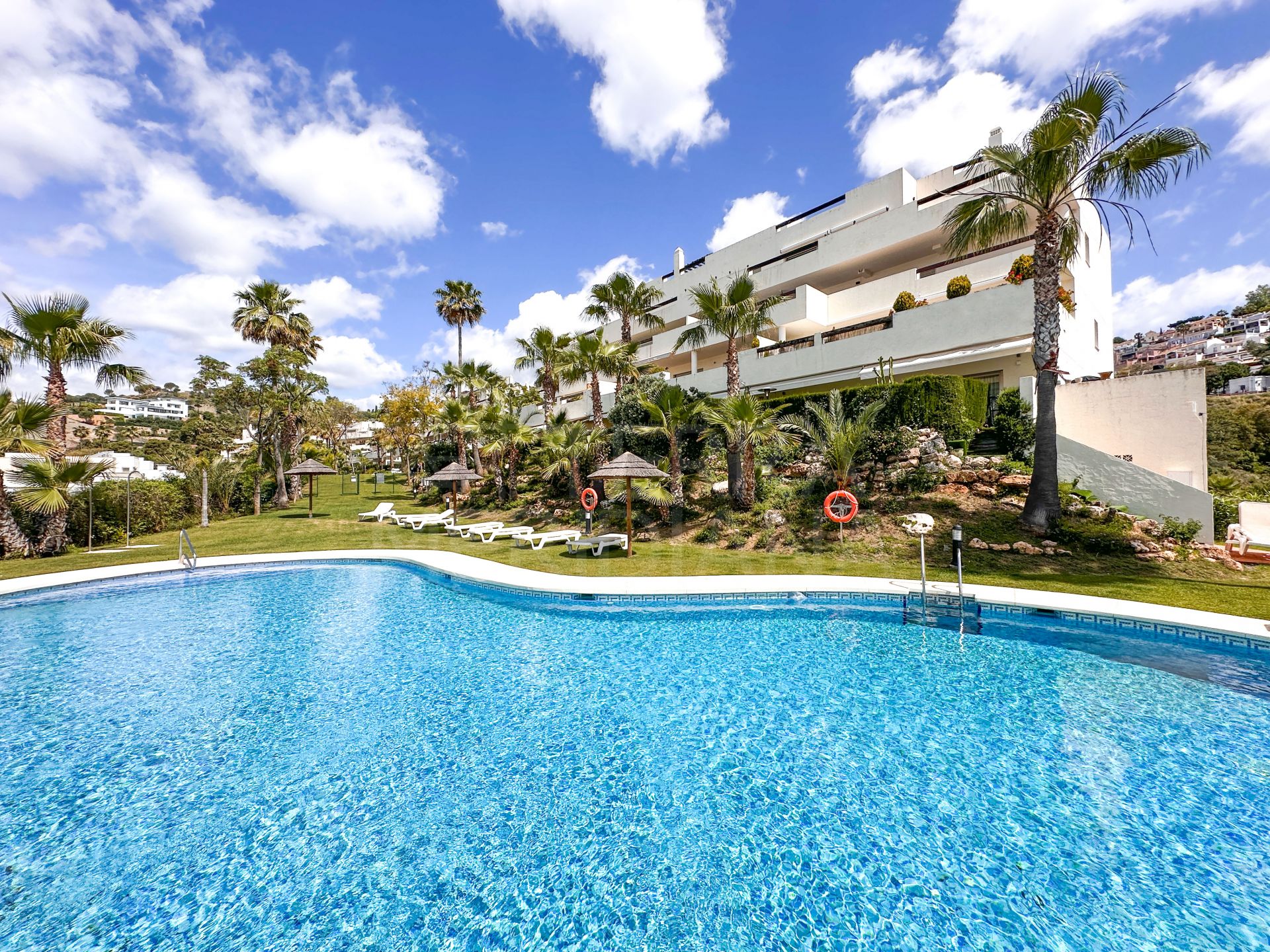 3 bedroom duplex penthouse with sea views for sale in Reserva del Alcuzcuz, Benahavis