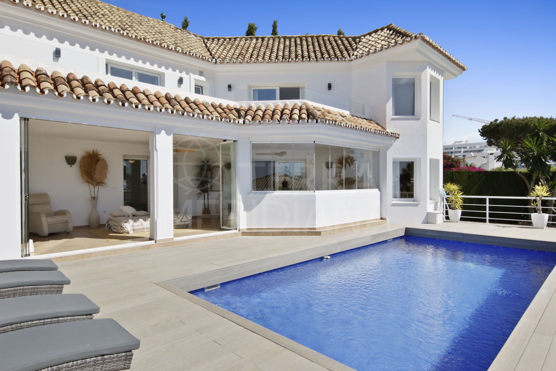 Impecable villa en venta en la tranquila zona de La Gaspara, Estepona