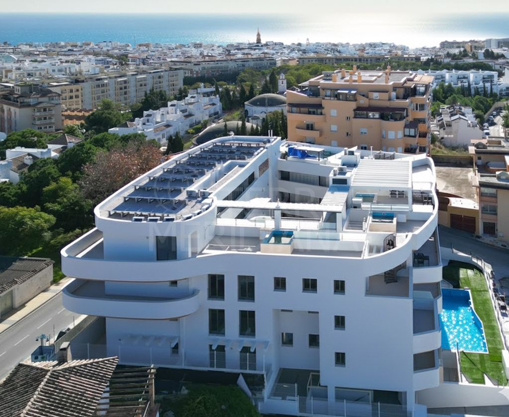 Brand new 2 bedroom modern style apartment for sale in Estepona Centre