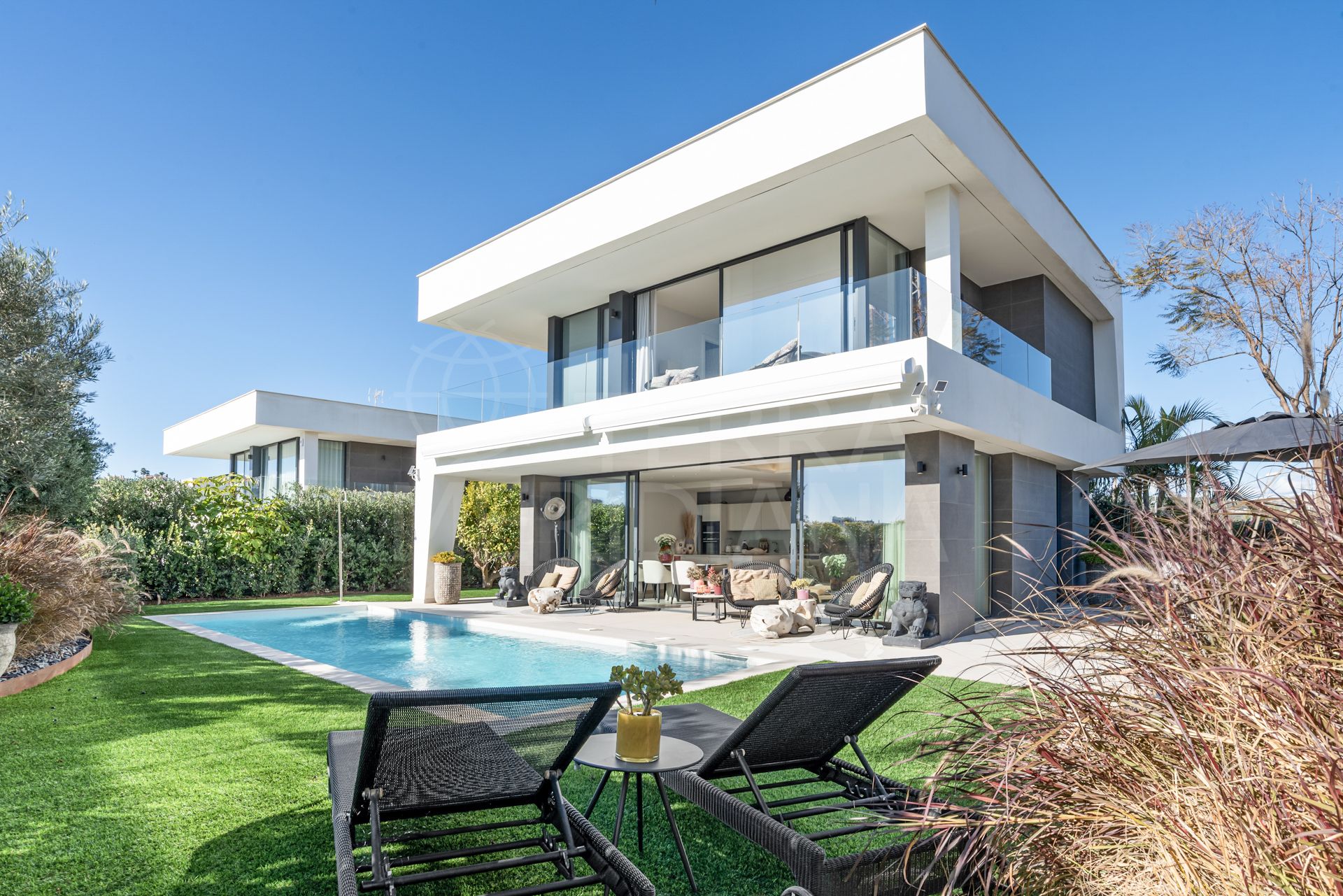Magnifique villa de 3 chambres avec vue panoramique sur la mer à vendre à Manilva