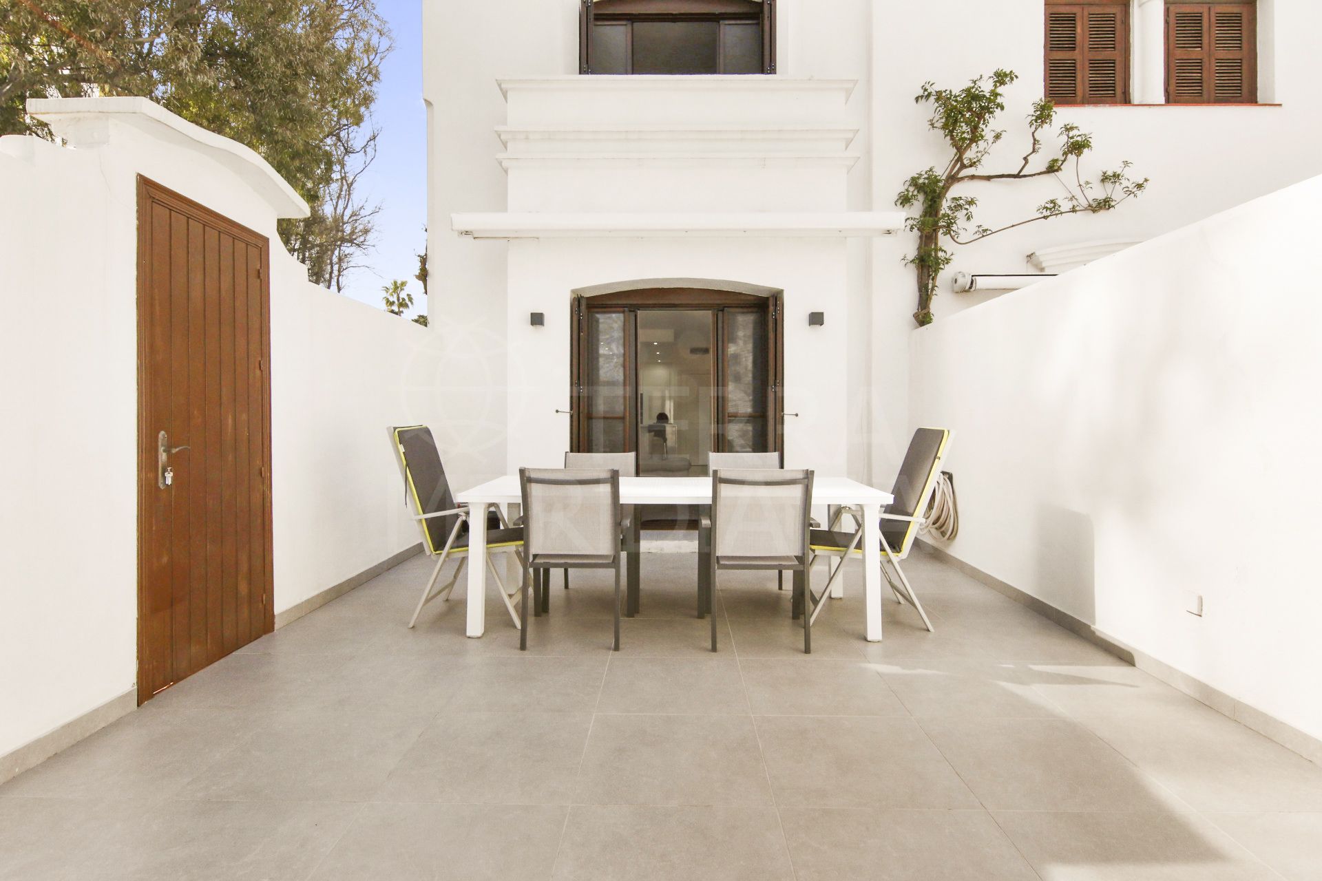 Beautiful Renovated 2-Bedroom Townhouse in the front line beach complex Villacana