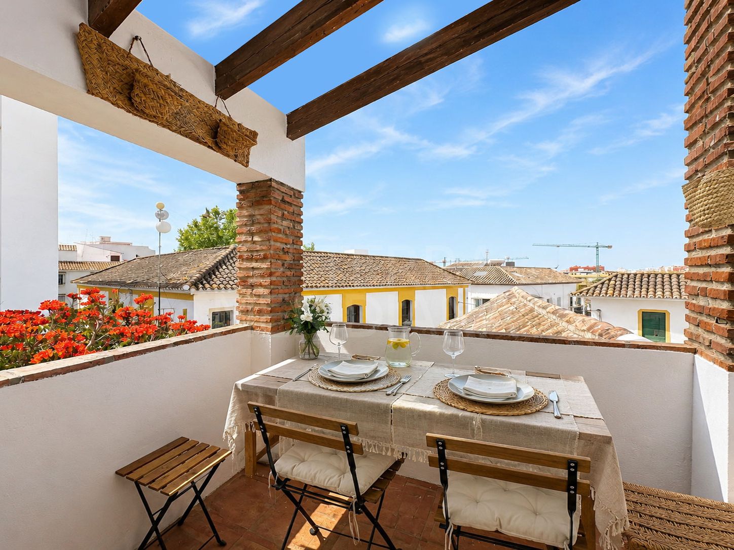 Charming renovated 2 bedroom townhouse with tourist license for sale in Estepona Old Town
