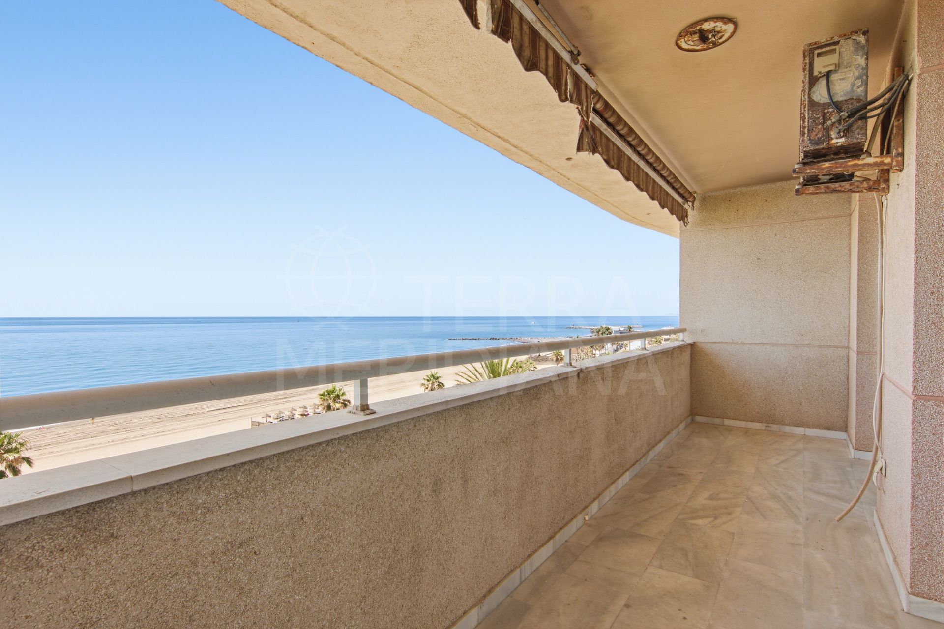 Prime Located 3 bedroom Frontline Beach Renovation Opportunity in Estepona