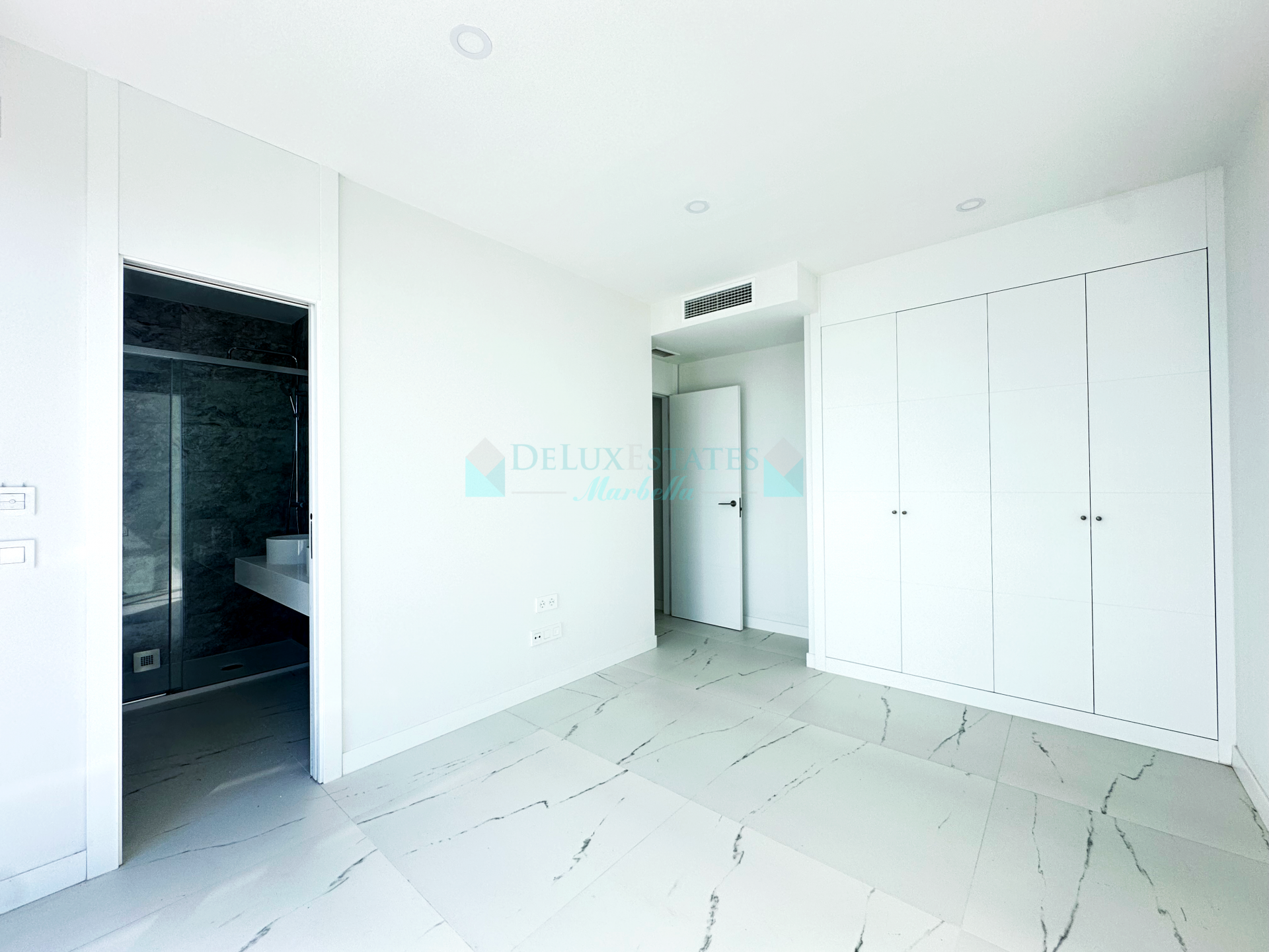 Penthouse for sale in Casares Playa, Casares