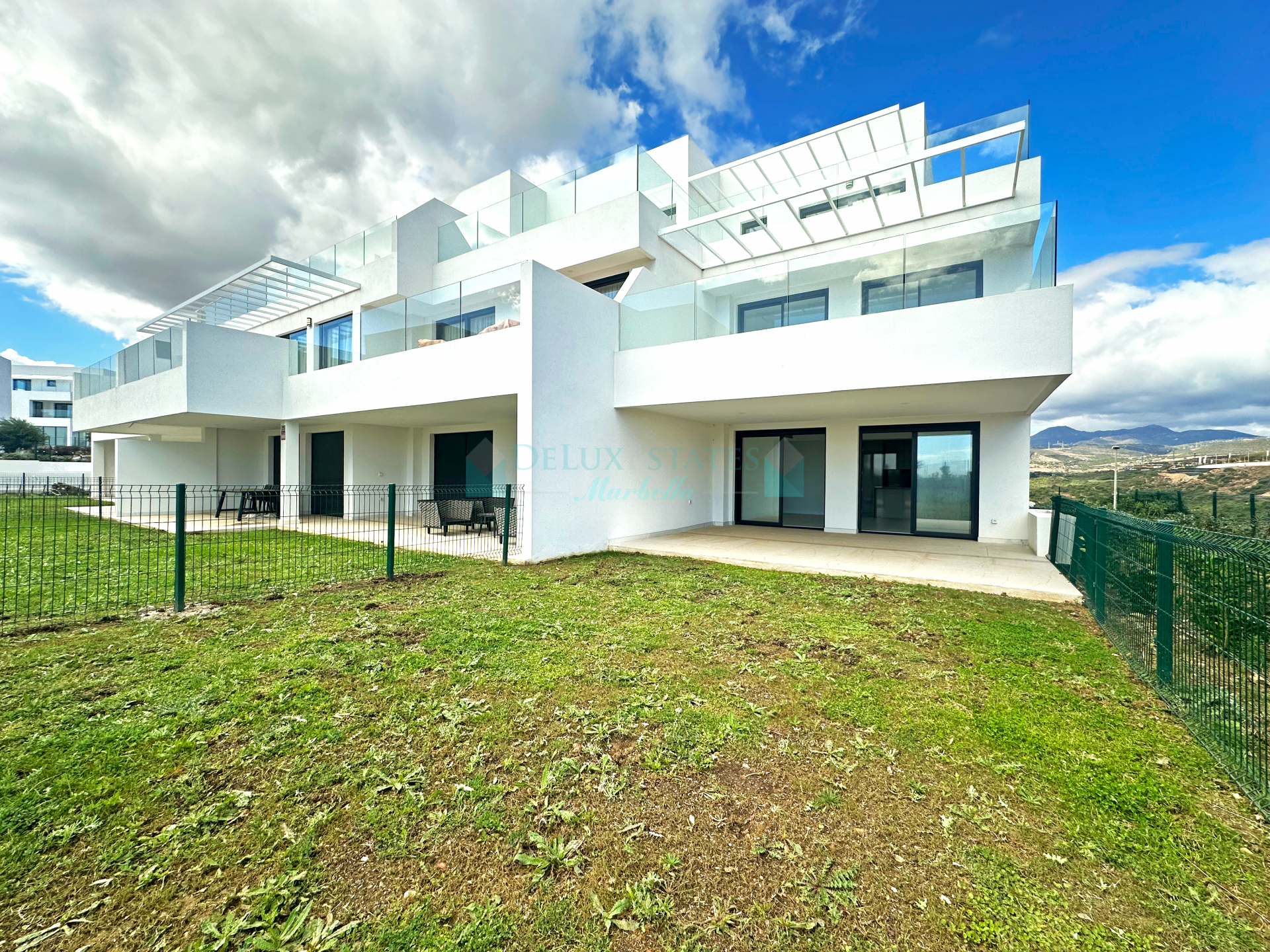 Ground Floor Apartment for sale in Casares Playa, Casares
