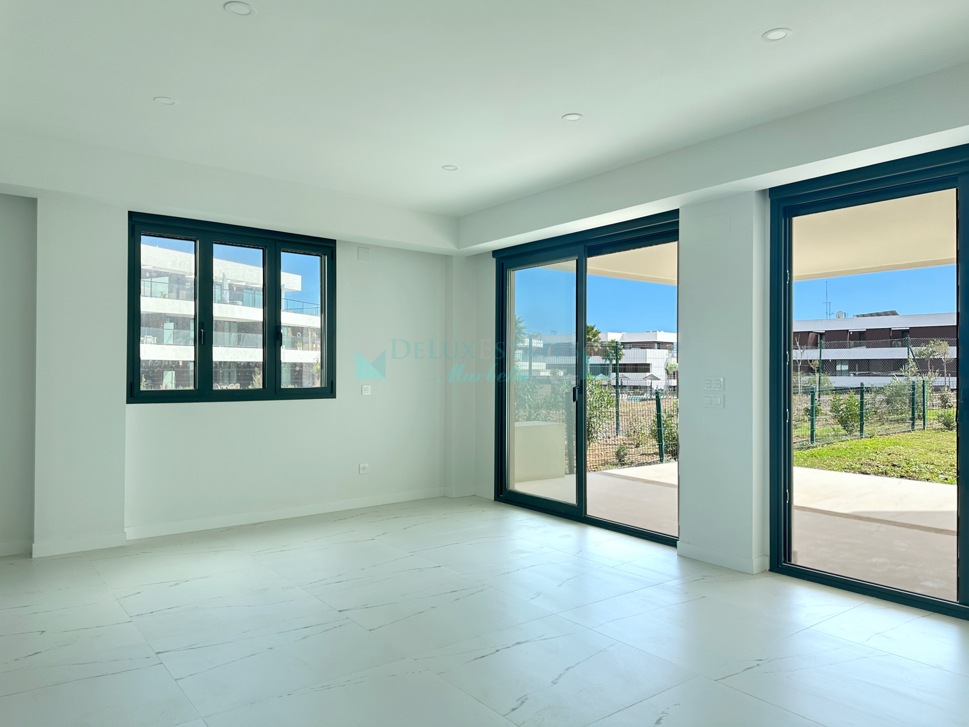 Ground Floor Apartment for sale in Casares Playa, Casares