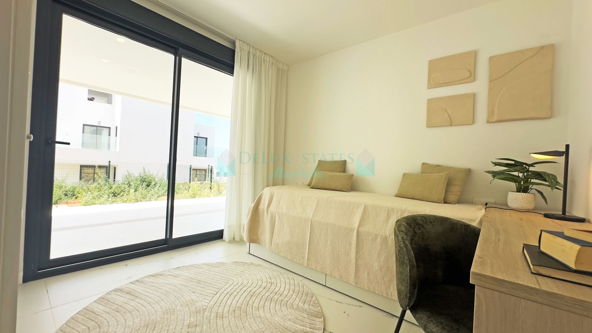 Property development Azata Delmare, Casares