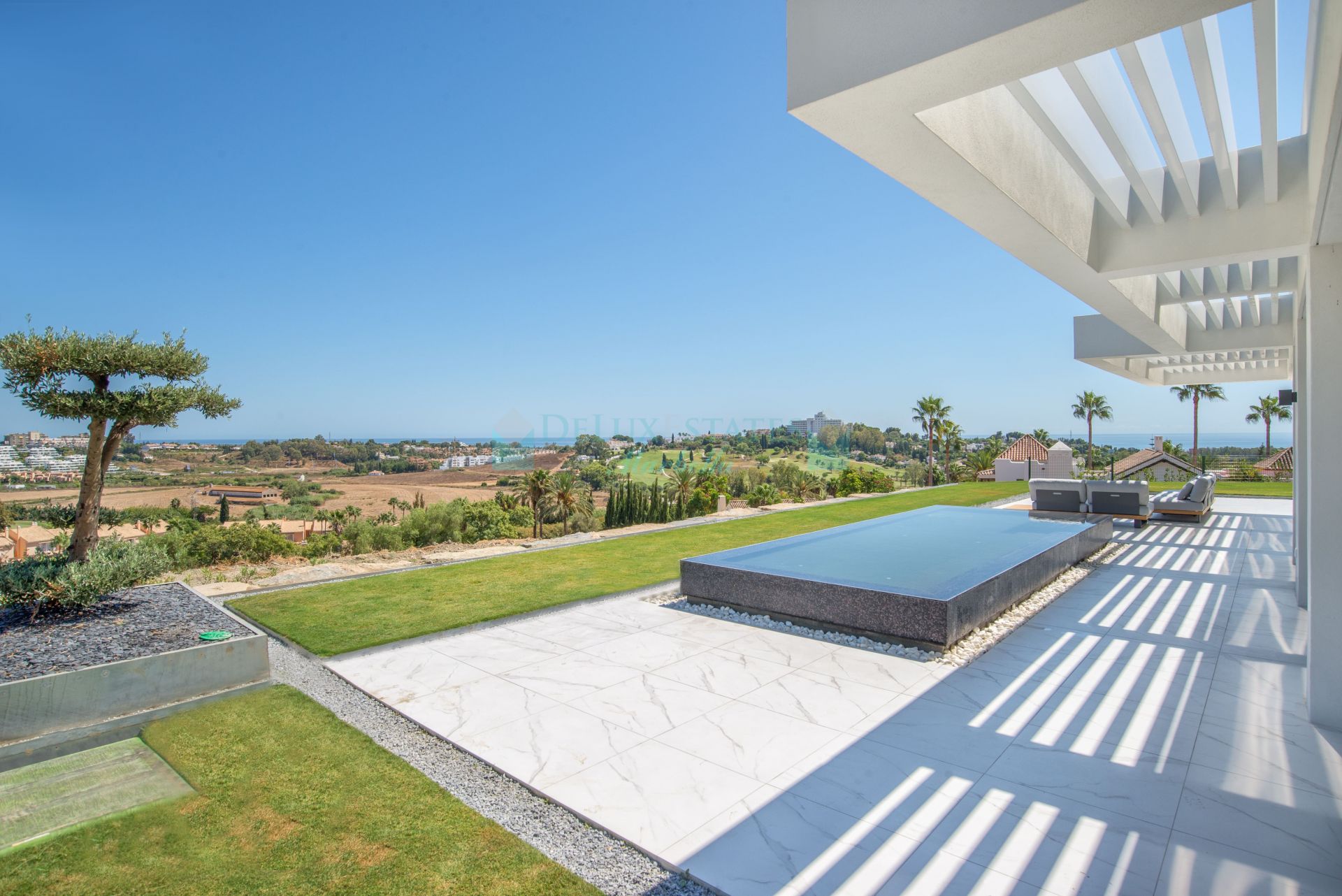 Property development Infinity - Mirador del Paraíso, Benahavis