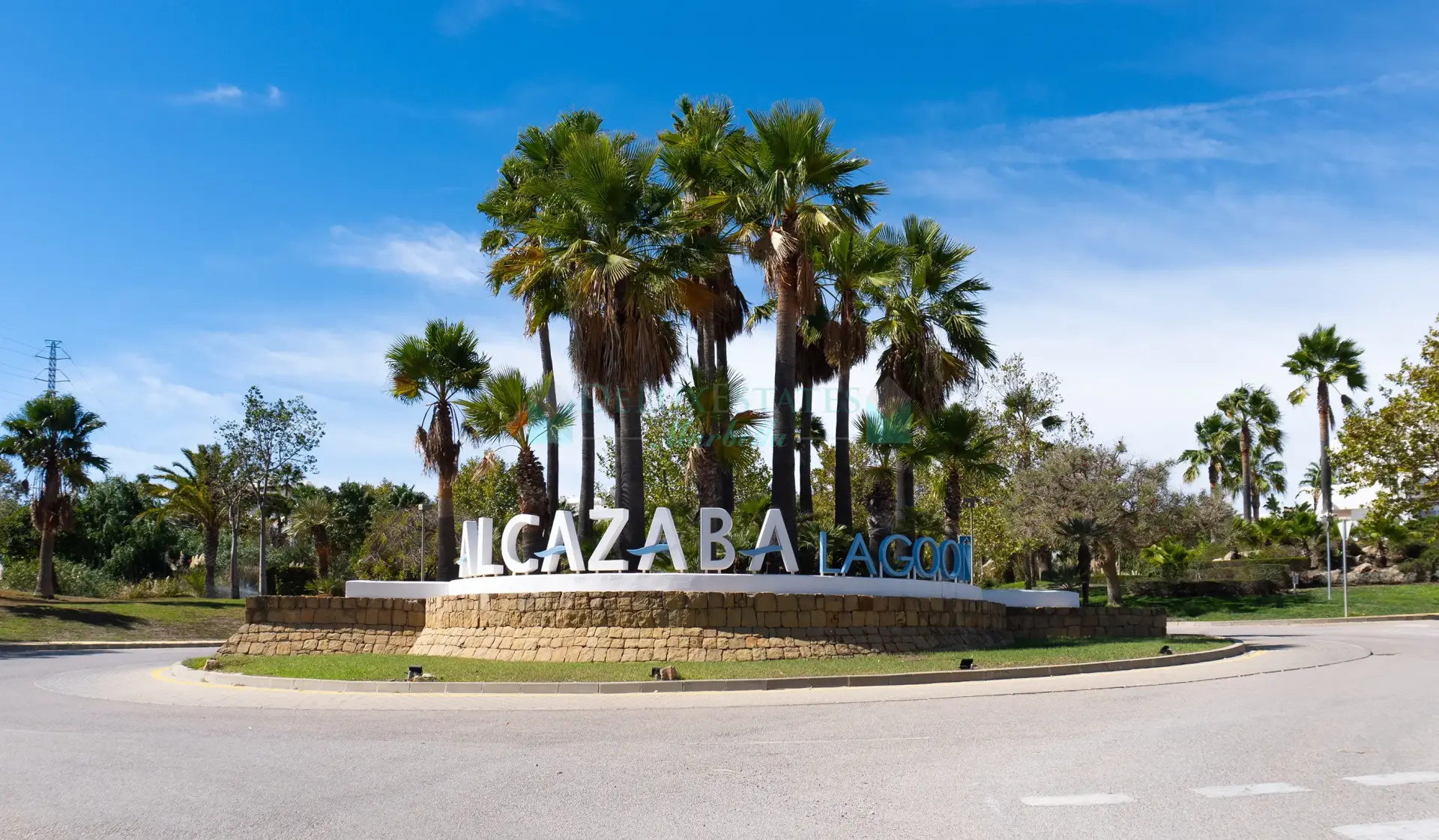 Property development ALCAZABA LAGOON IV, Casares