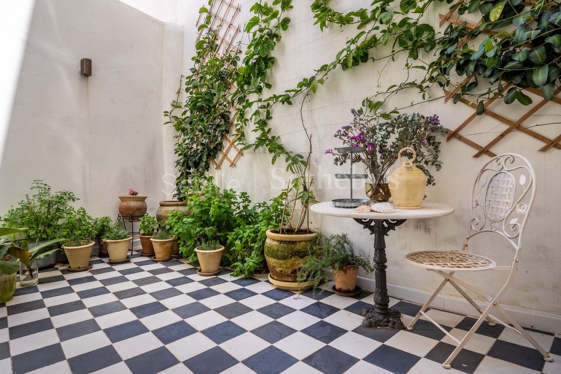 House with Patio and Pool in the Barrio Alto of Sanlúcar