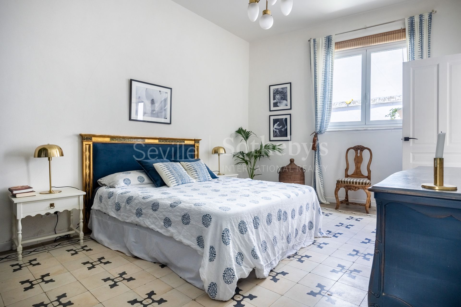 House with Patio and Pool in the Barrio Alto of Sanlúcar