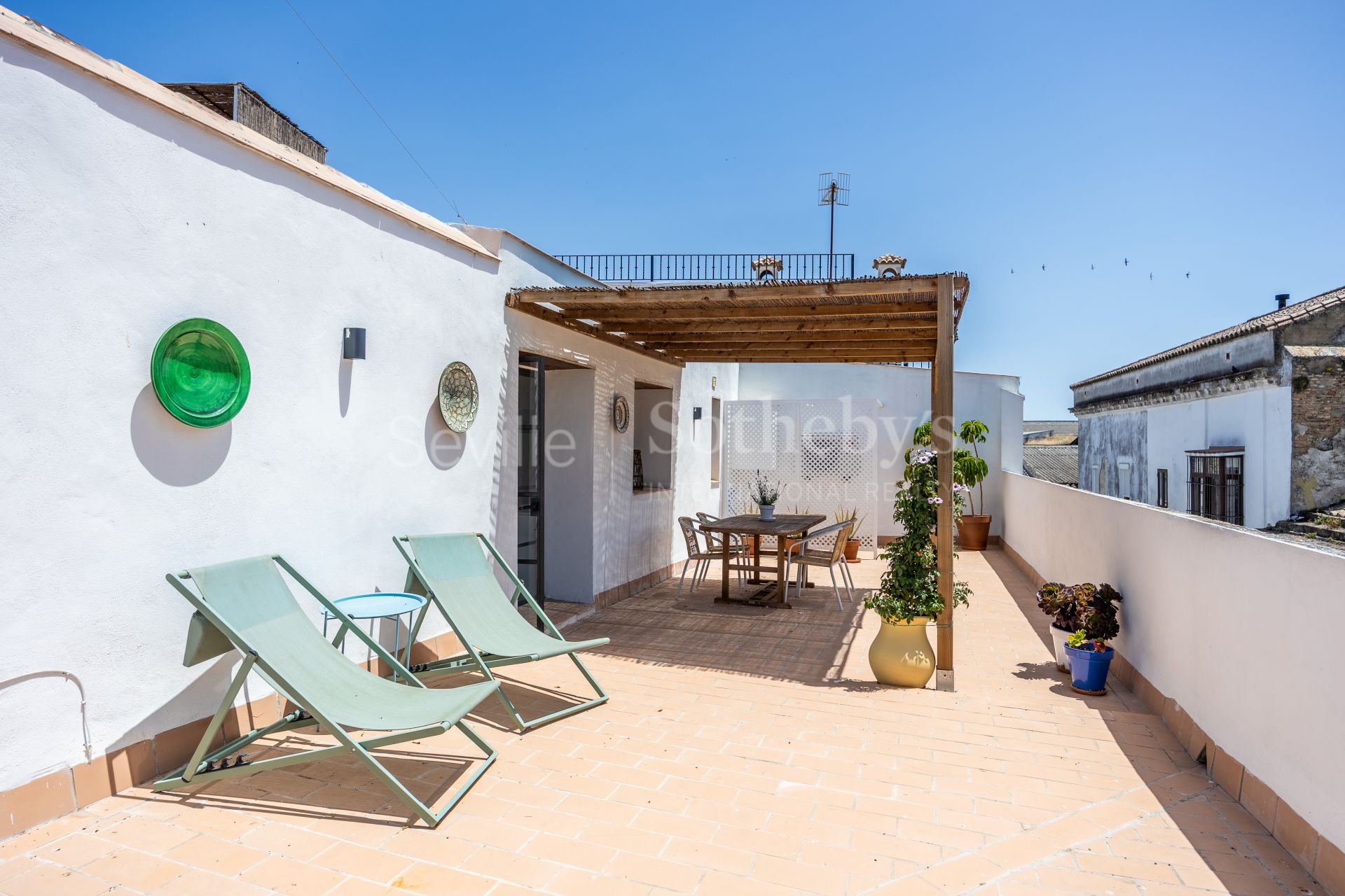 House with Patio and Pool in the Barrio Alto of Sanlúcar