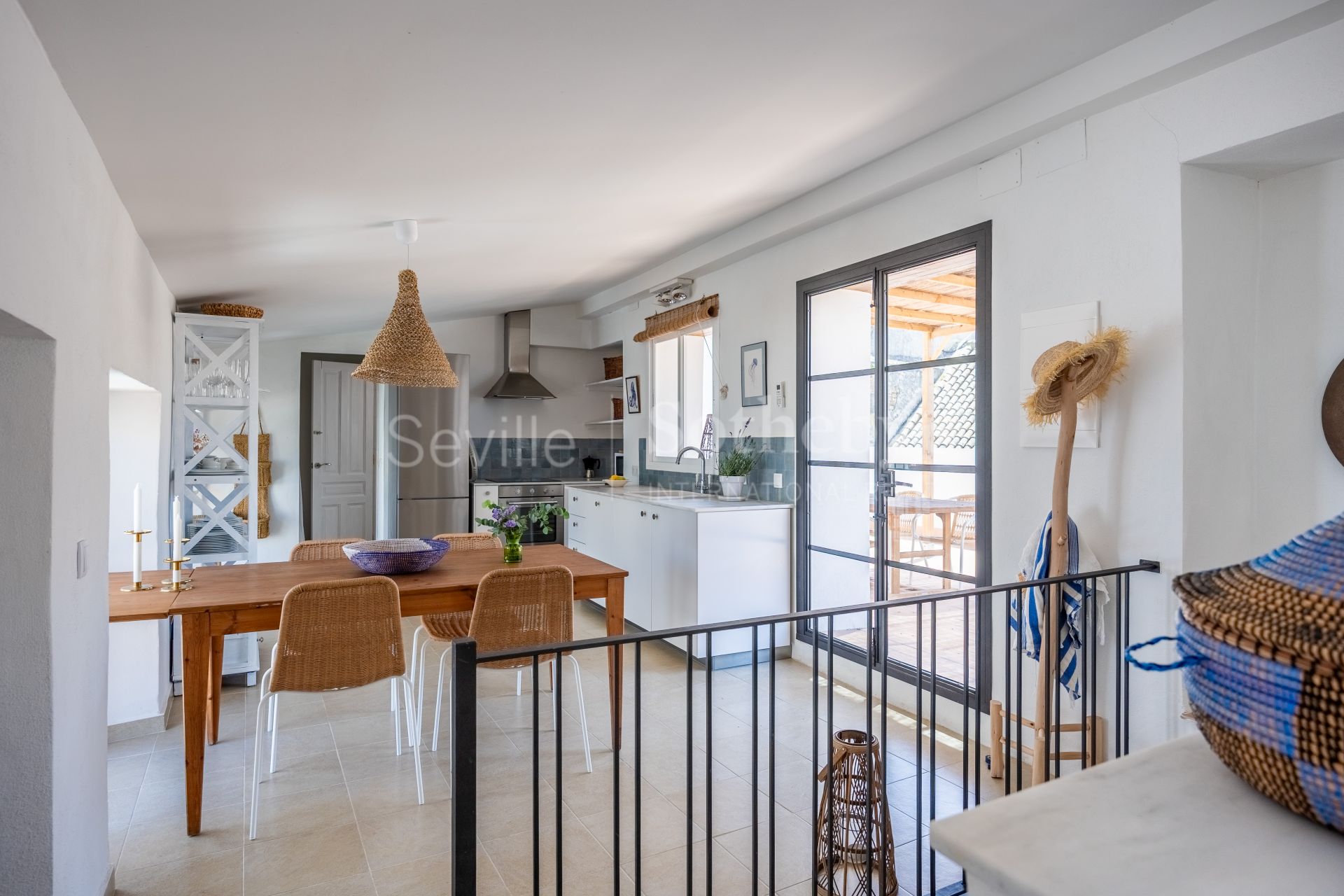 House with Patio and Pool in the Barrio Alto of Sanlúcar