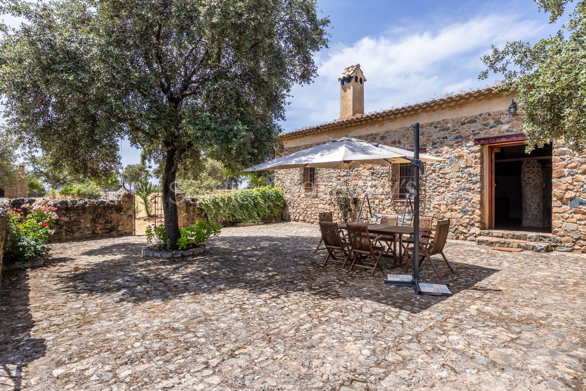 Finca de recreo y ganadera en la Sierra de Aracena
