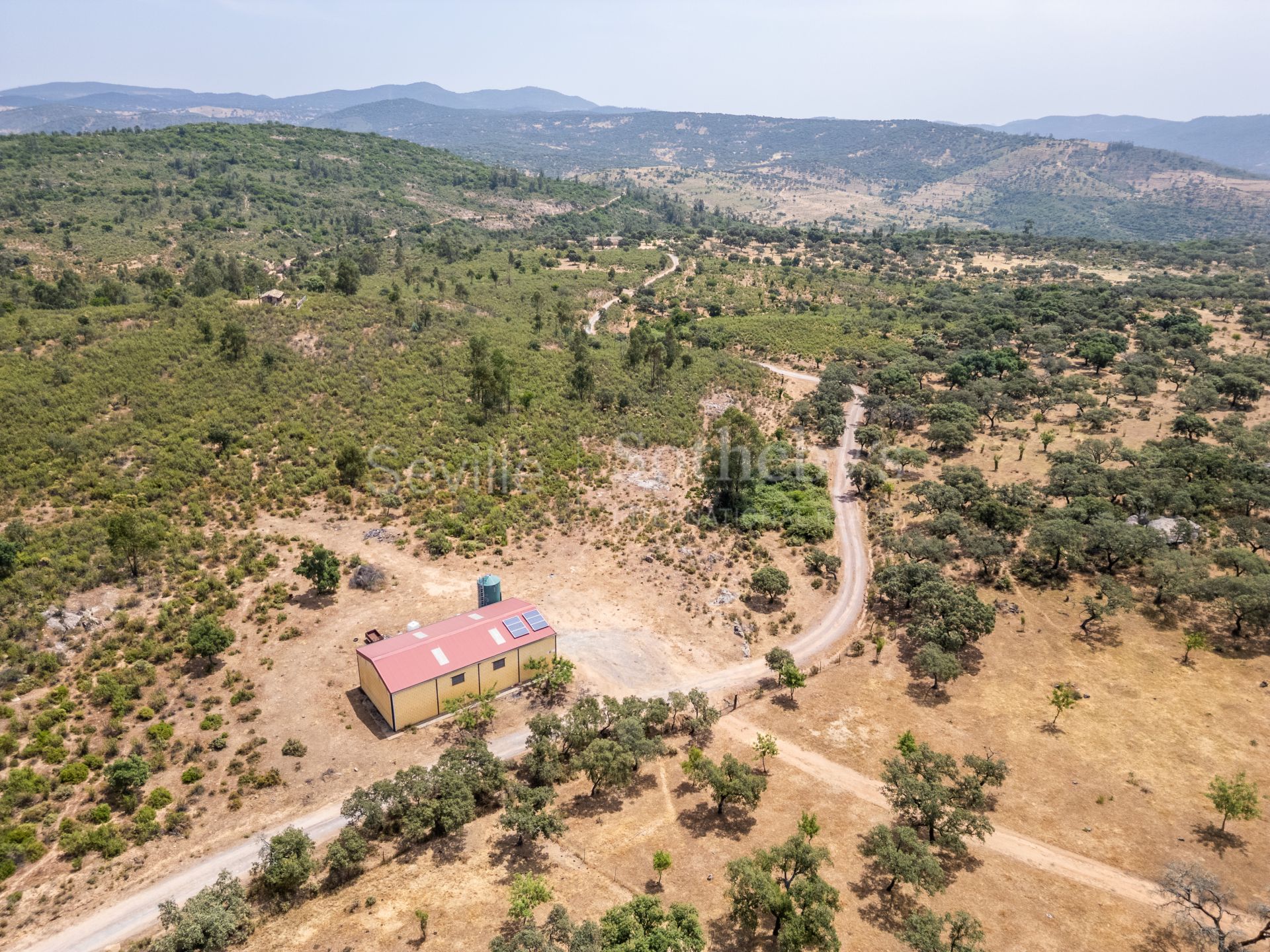 Finca de recreo y ganadera en la Sierra de Aracena