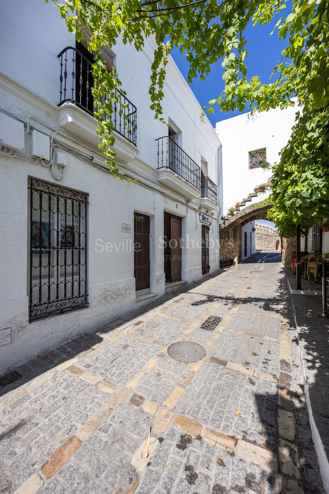 Casa del Arco, Andalusian residence from 1880 in Vejer de la Frontera