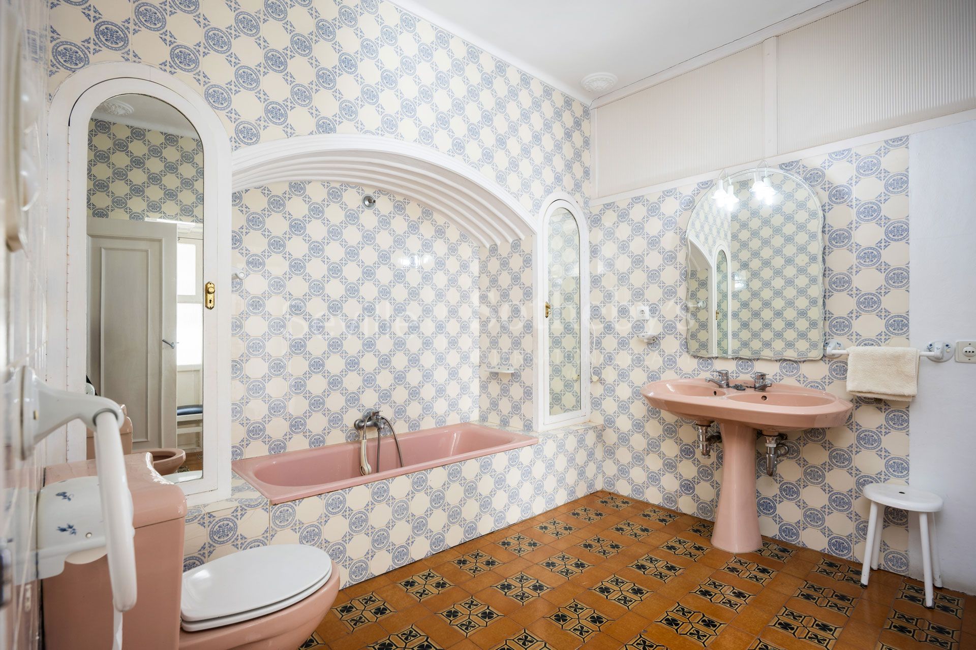 Casa del Arco, Andalusian residence from 1880 in Vejer de la Frontera