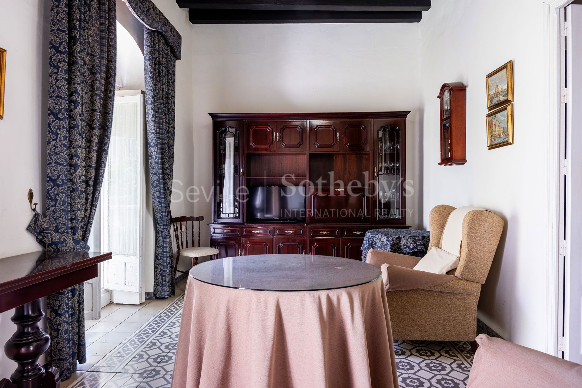 Casa del Arco, Andalusian residence from 1880 in Vejer de la Frontera