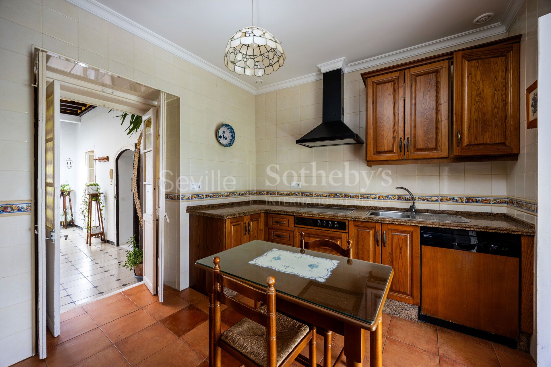 Casa del Arco, Andalusian residence from 1880 in Vejer de la Frontera