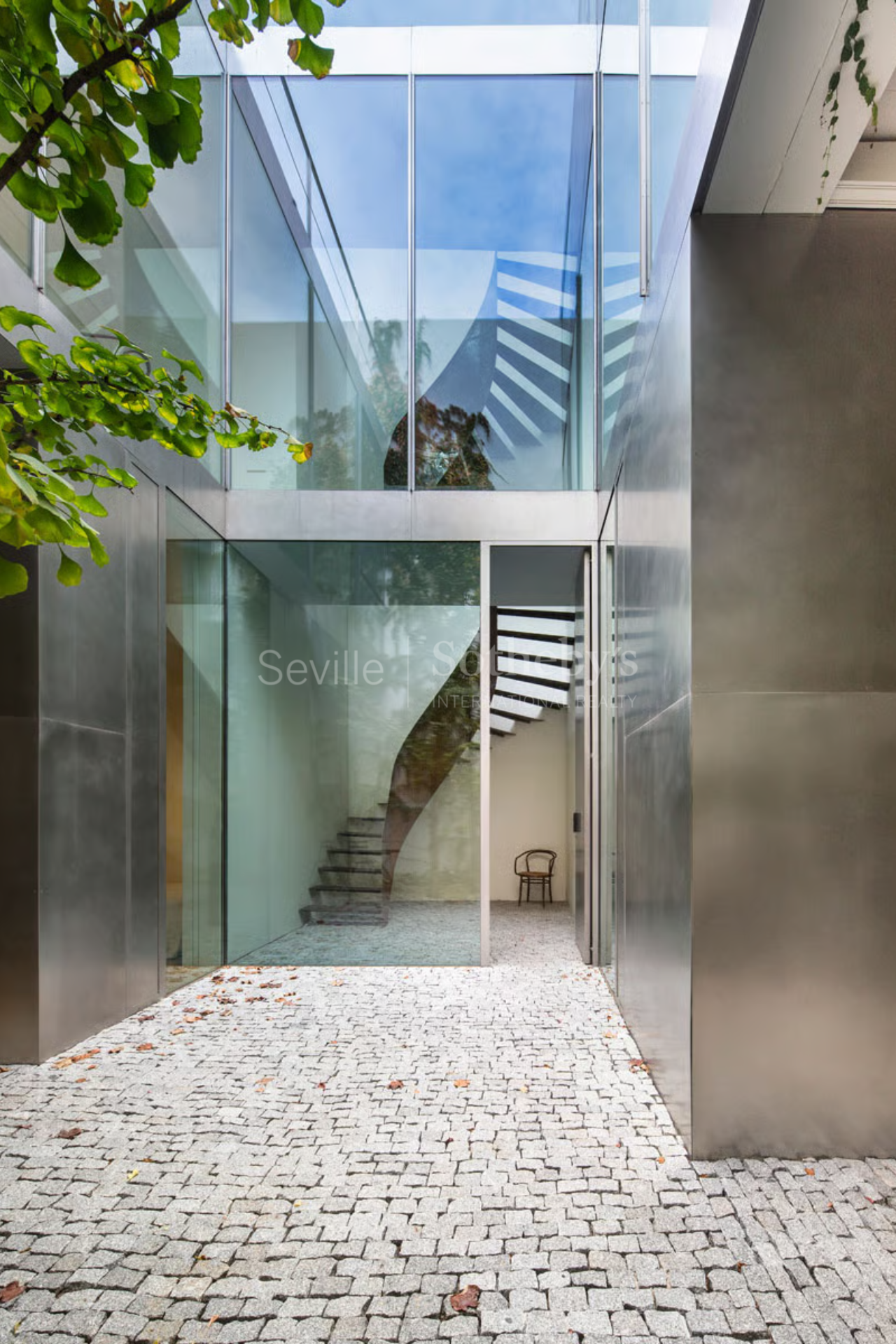 Residence with garden and swimming pool in the heart of Seville’s Historic Center