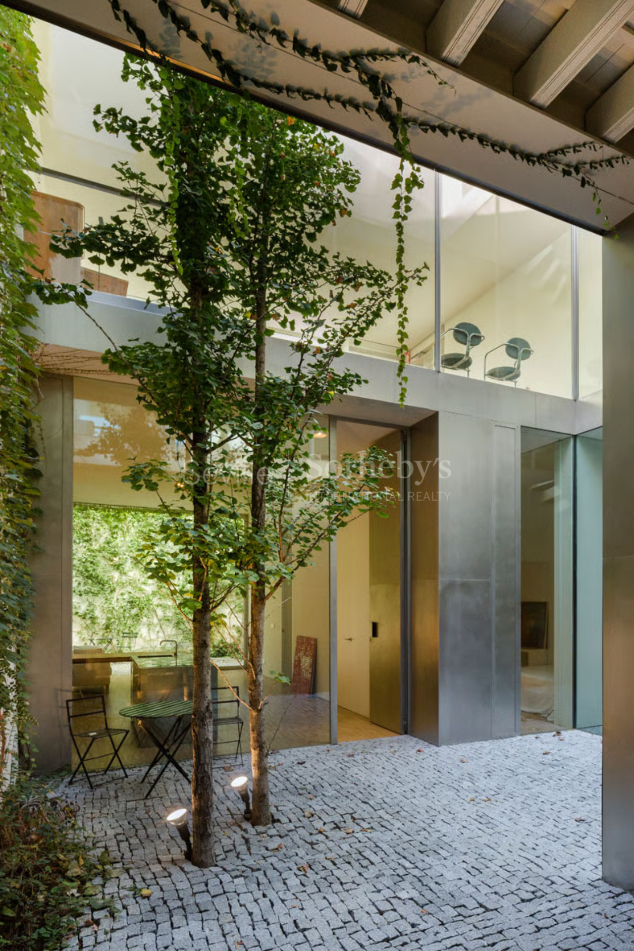 Residence with garden and swimming pool in the heart of Seville’s Historic Center