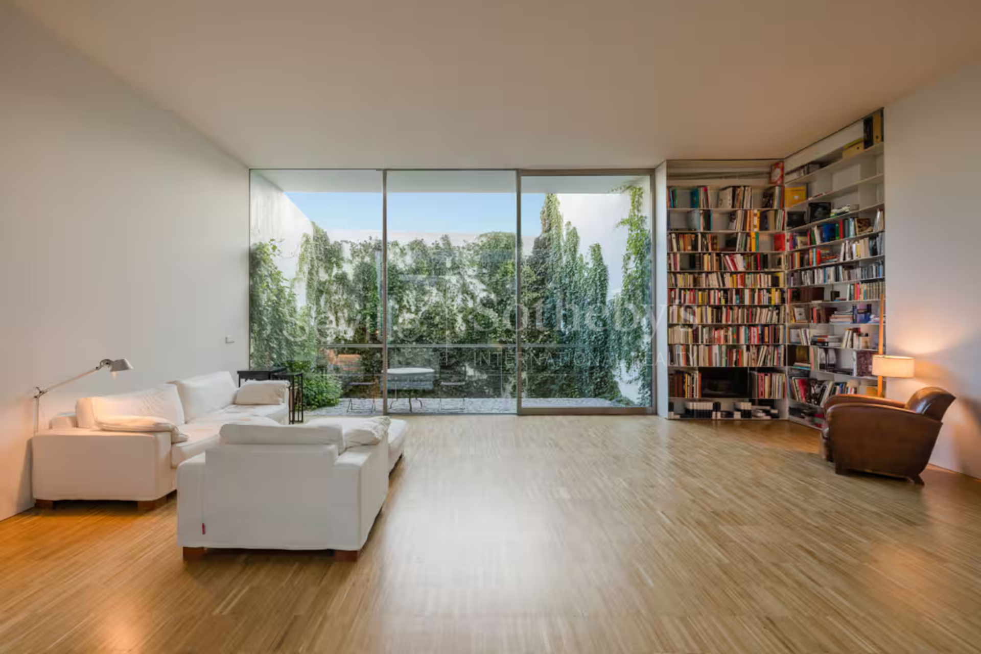 Residence with garden and swimming pool in the heart of Seville’s Historic Center