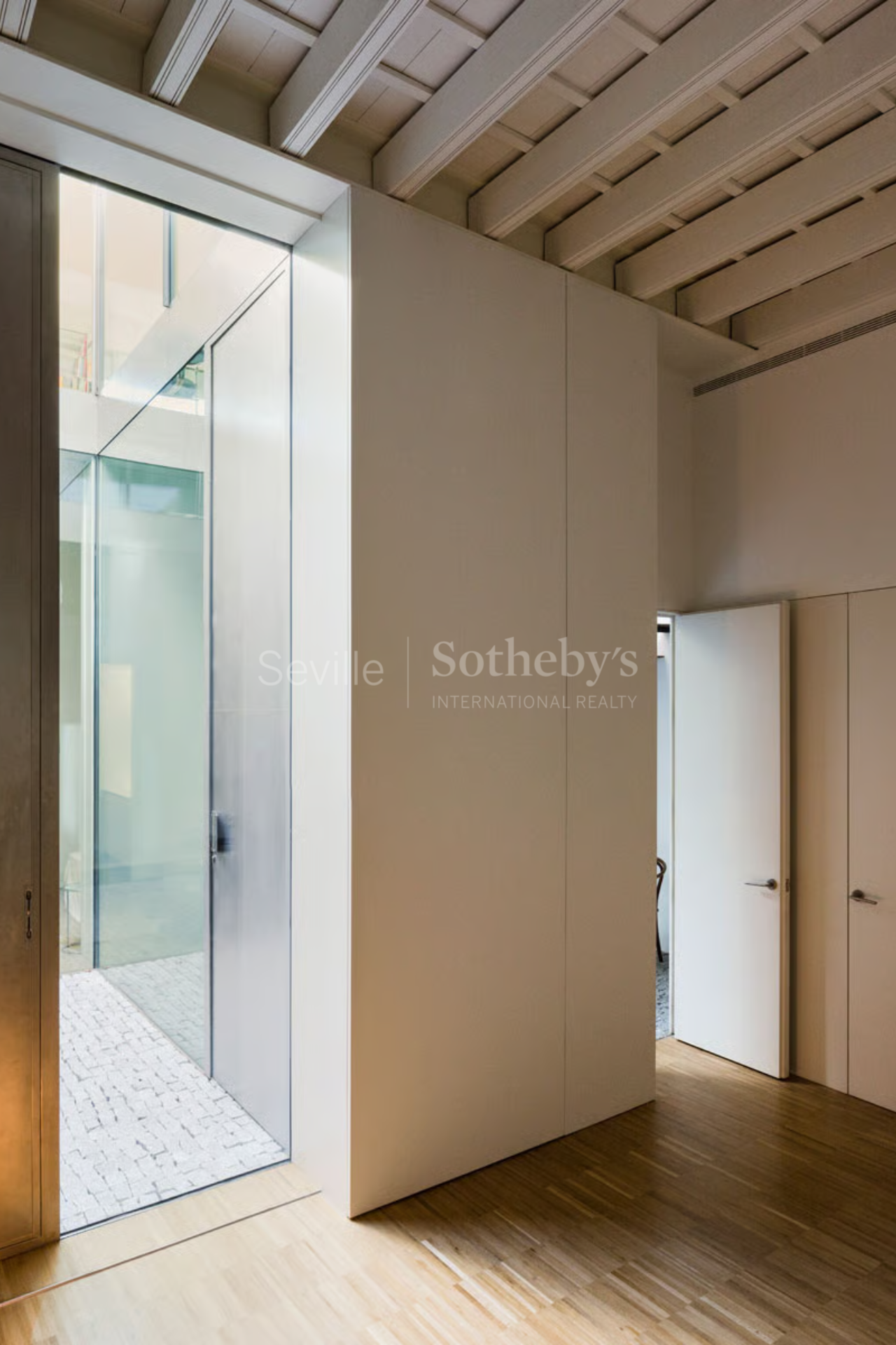 Residence with garden and swimming pool in the heart of Seville’s Historic Center