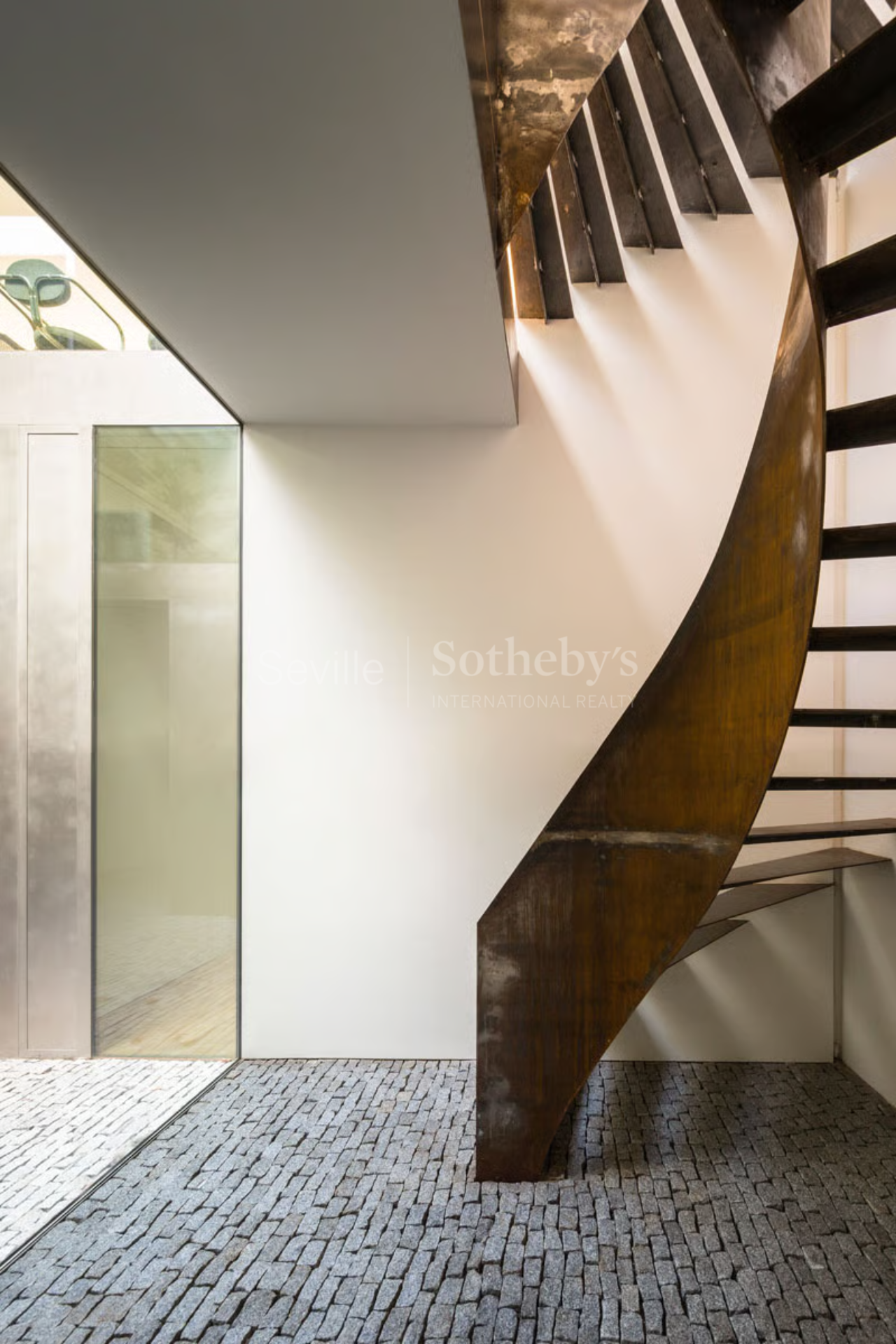 Residence with garden and swimming pool in the heart of Seville’s Historic Center