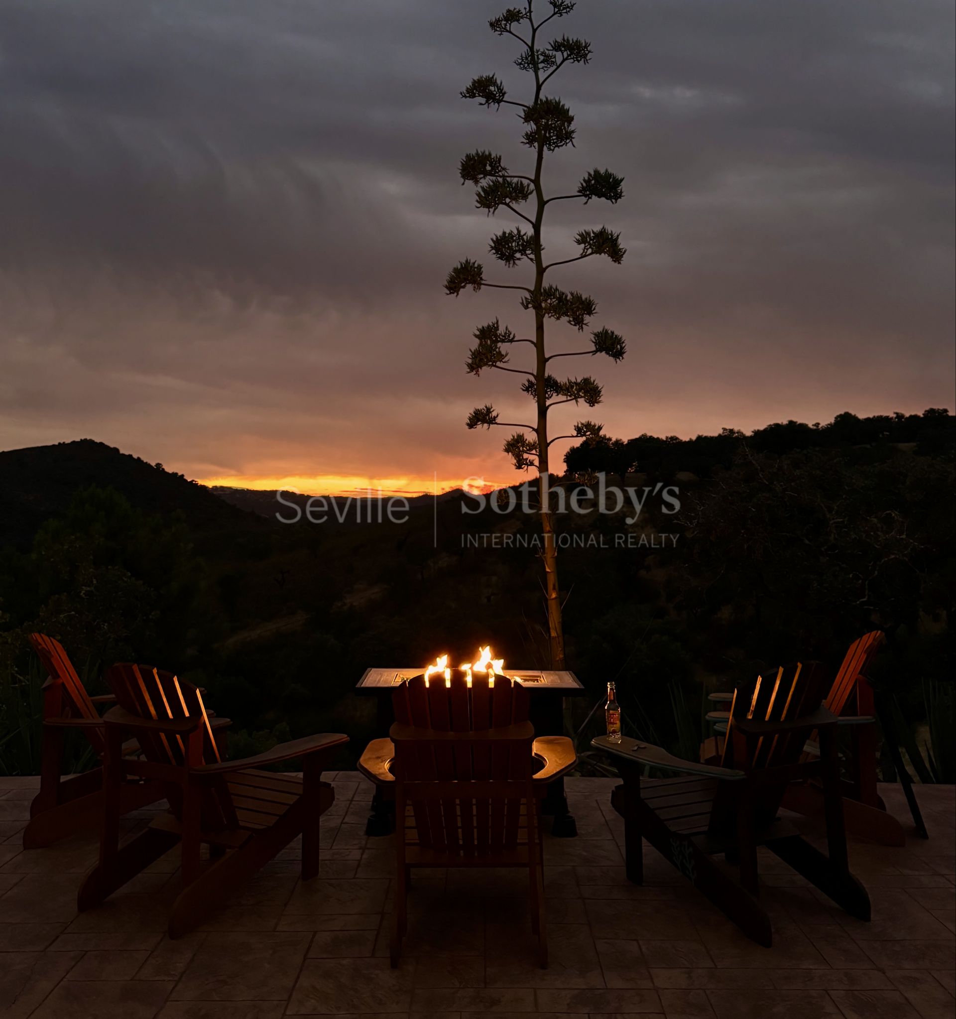 Recreational estate in a natural park with panoramic views and privacy