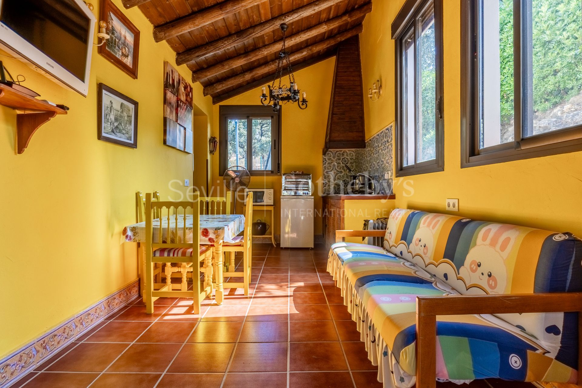 Recreational estate in a natural park with panoramic views and privacy