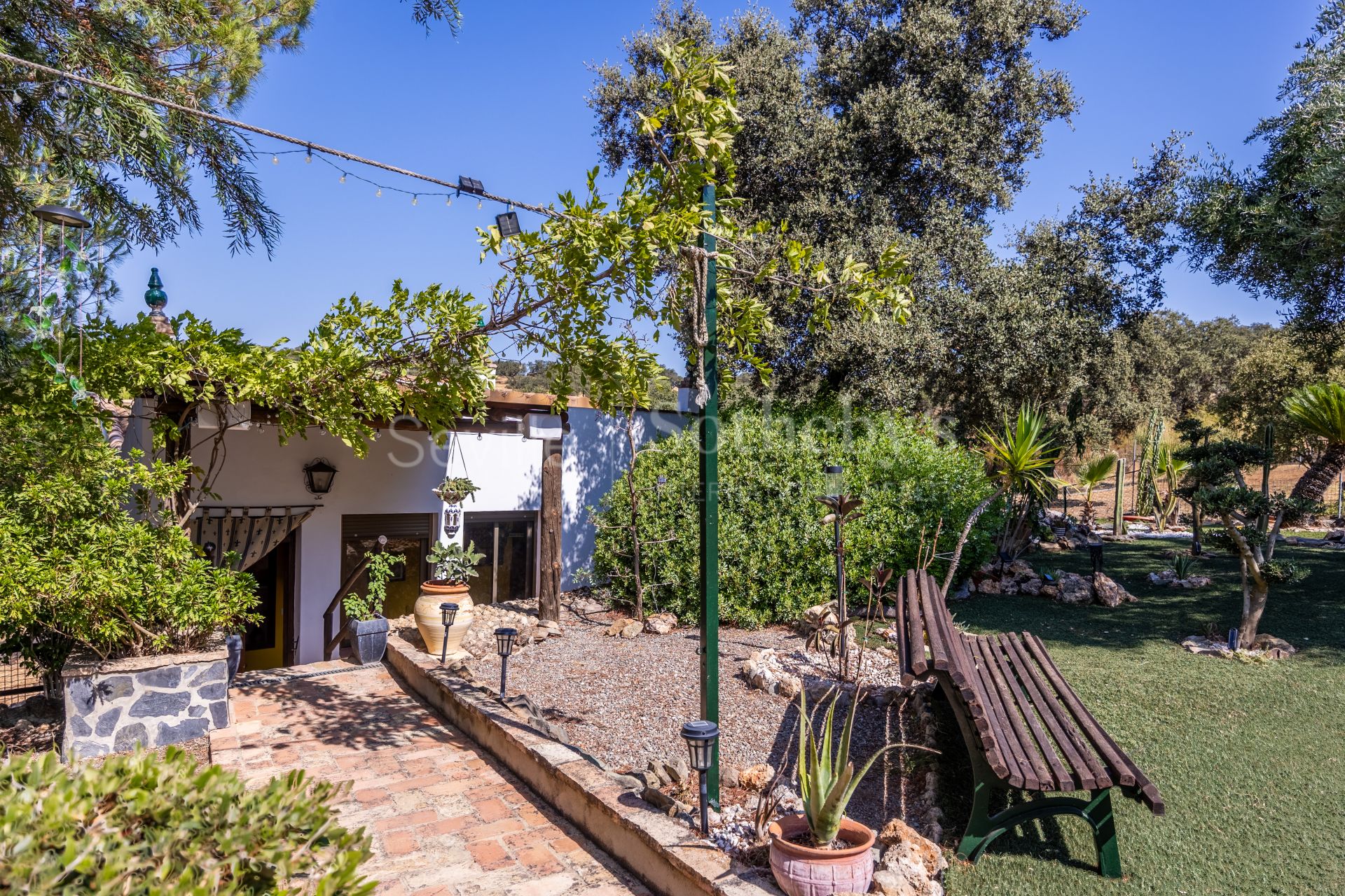 Recreational estate in a natural park with panoramic views and privacy